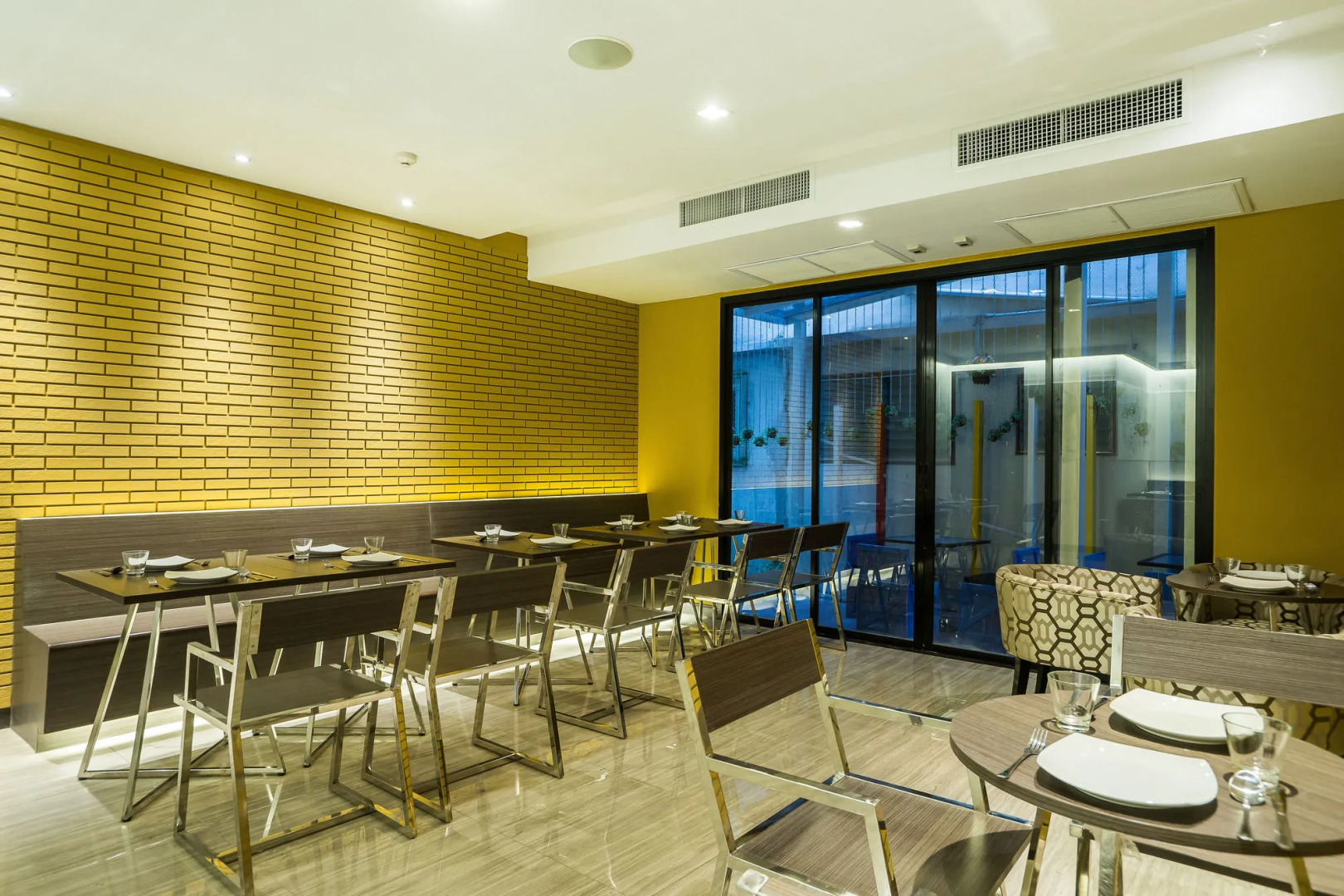 Aim House Bangkok Hotel