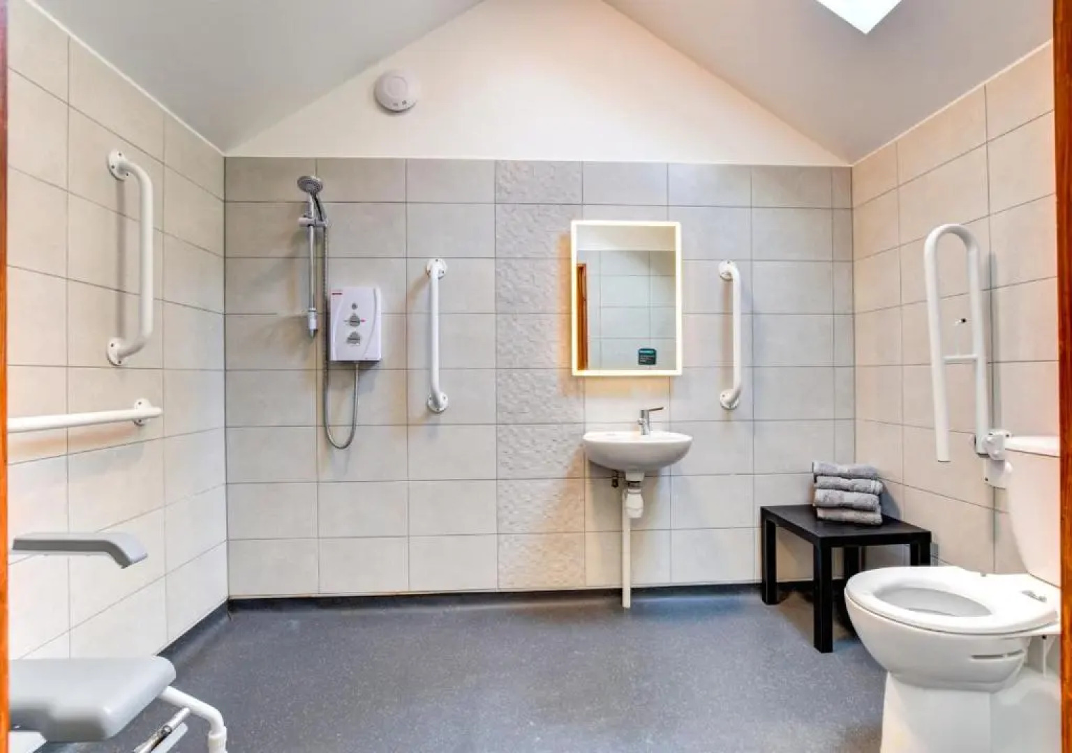 Holiday Home Stabal y Rhyd