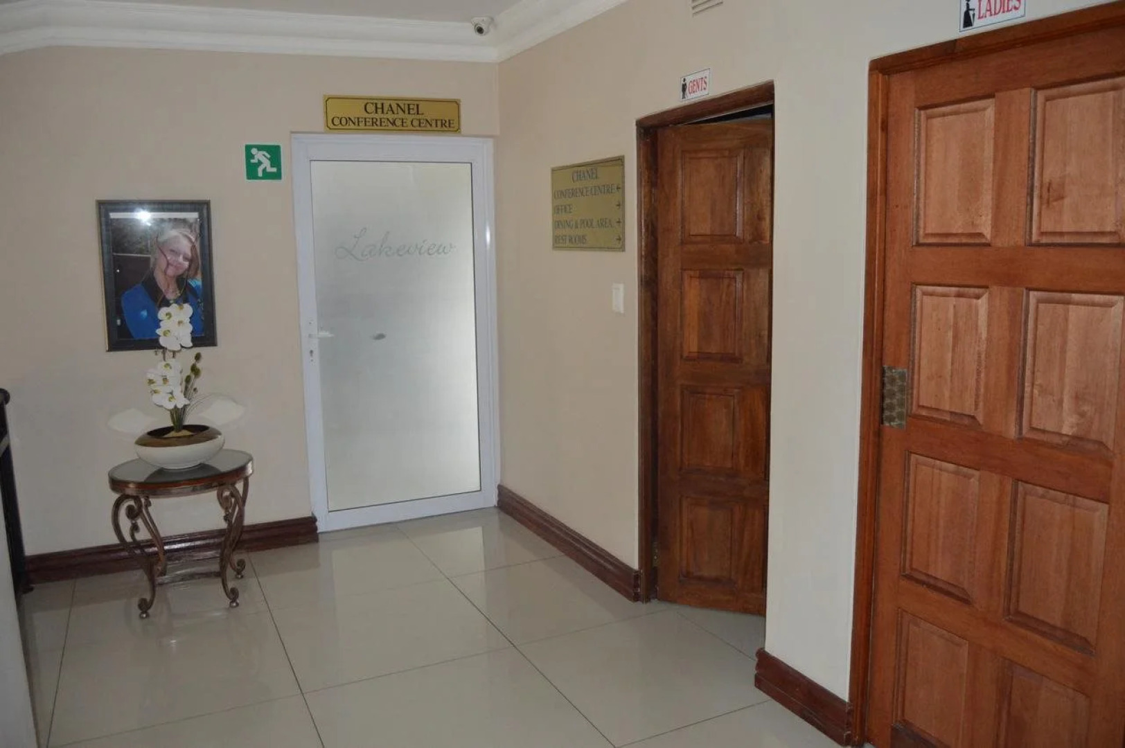 Lakeview Boutique Hotel & Conference Center