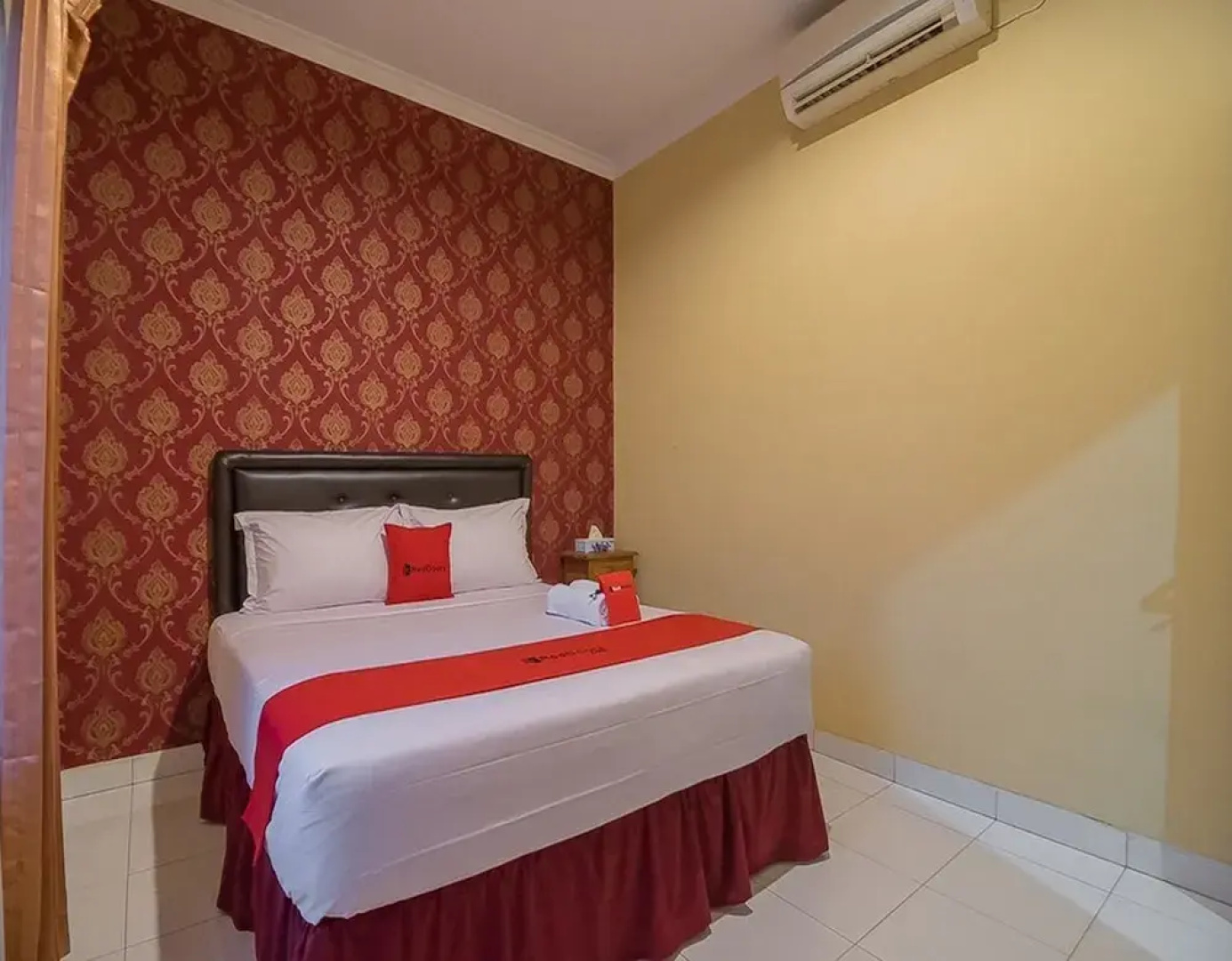 RedDoorz near Desa Wisata Kasongan