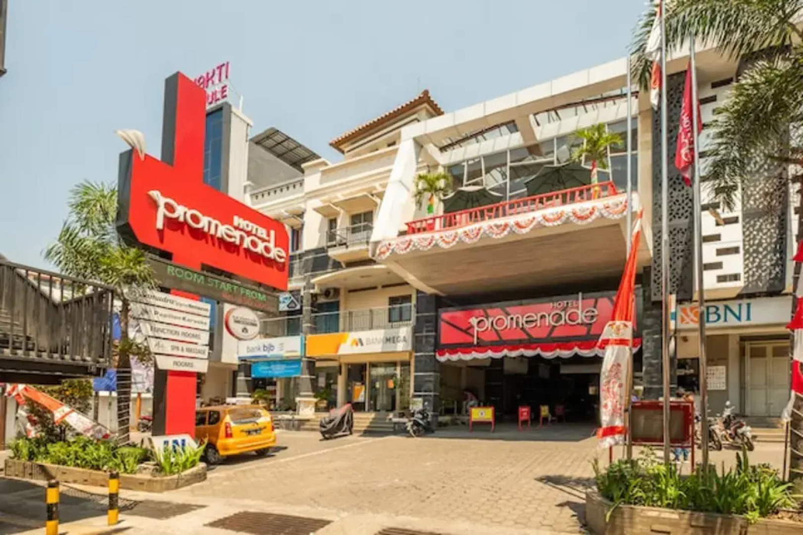 Townhouse Oak Cihampelas Near Ciwalk Formerly Promenade Hotel