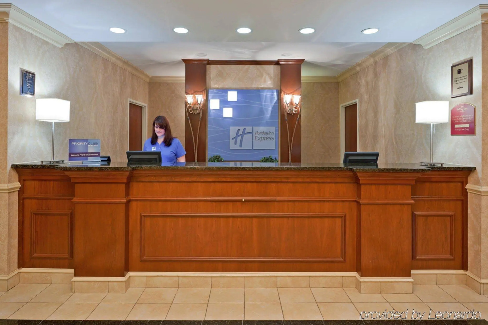 Holiday Inn Express Suites Clifton Park by IHG