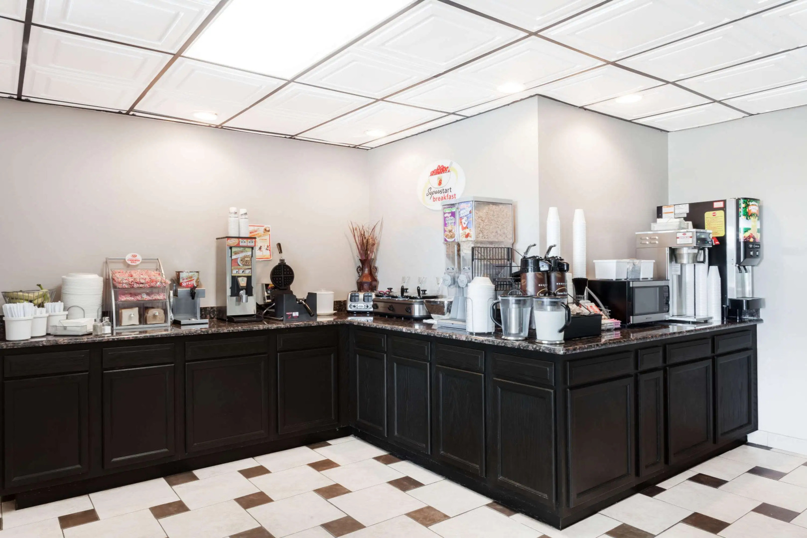 Super 8 by Wyndham Monteagle TN