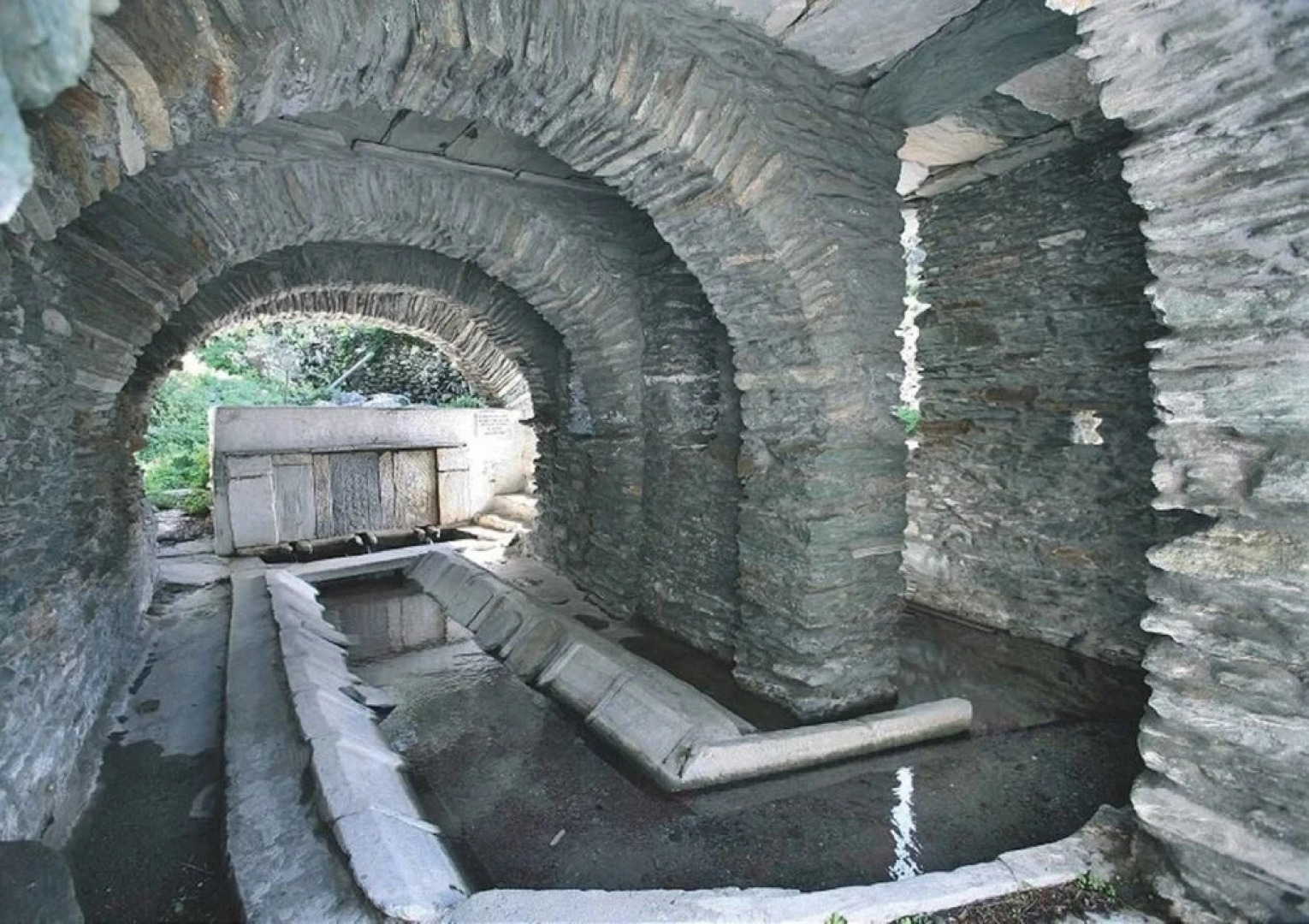 Bright Blue Studio near Stone Tower 1690 • Andros