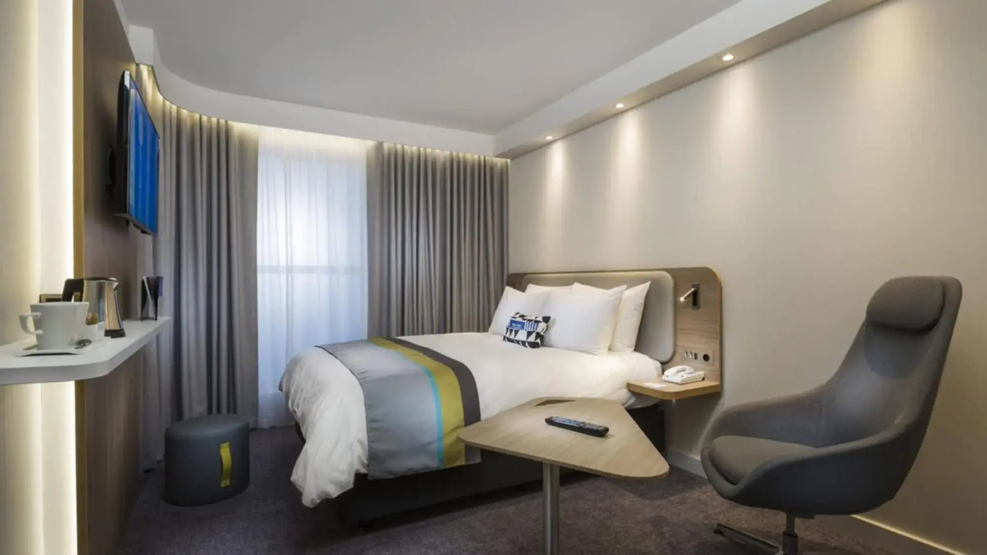 Holiday Inn Express Brussels Airport by IHG