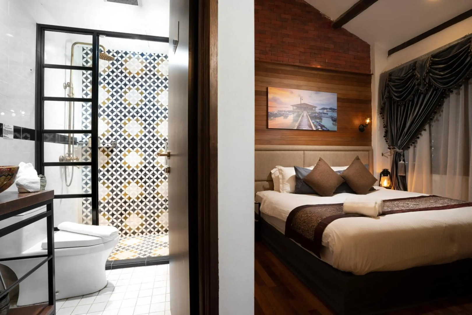 Reunion Heritage House