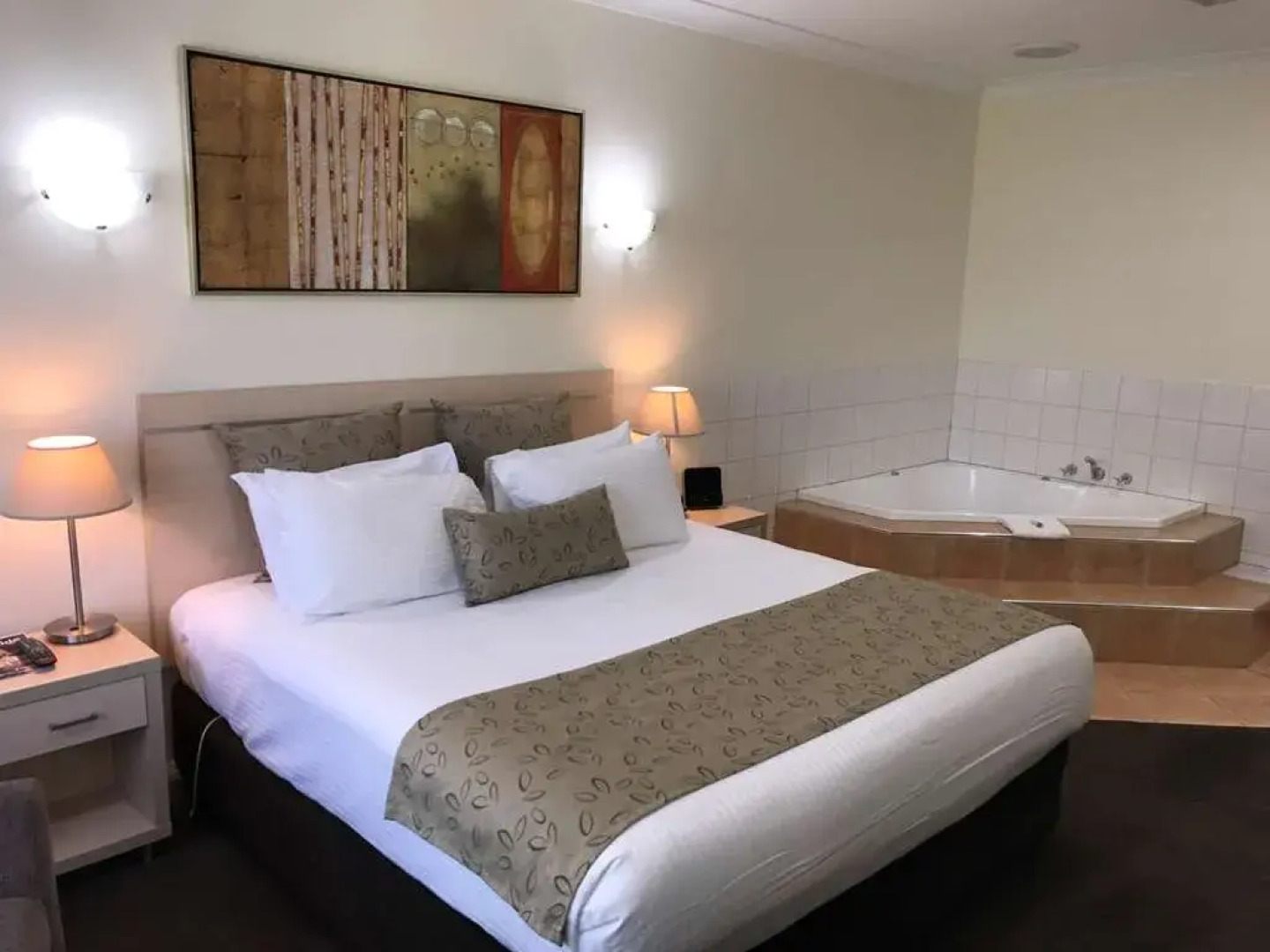 Best Western Heritage Motor Inn