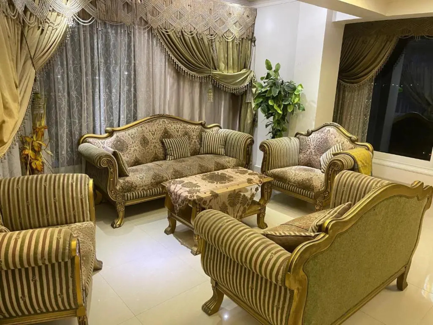 شقة مطلة علي قناة السويس701