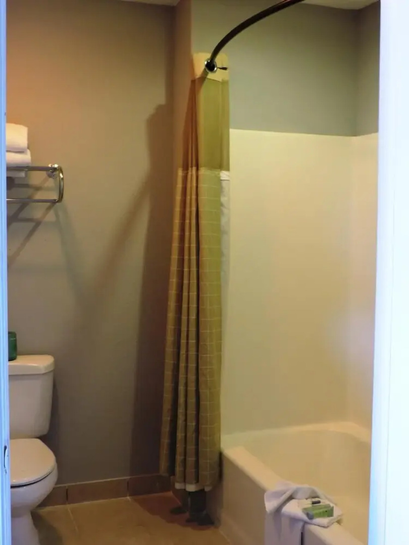 Riata Inn Crystal City