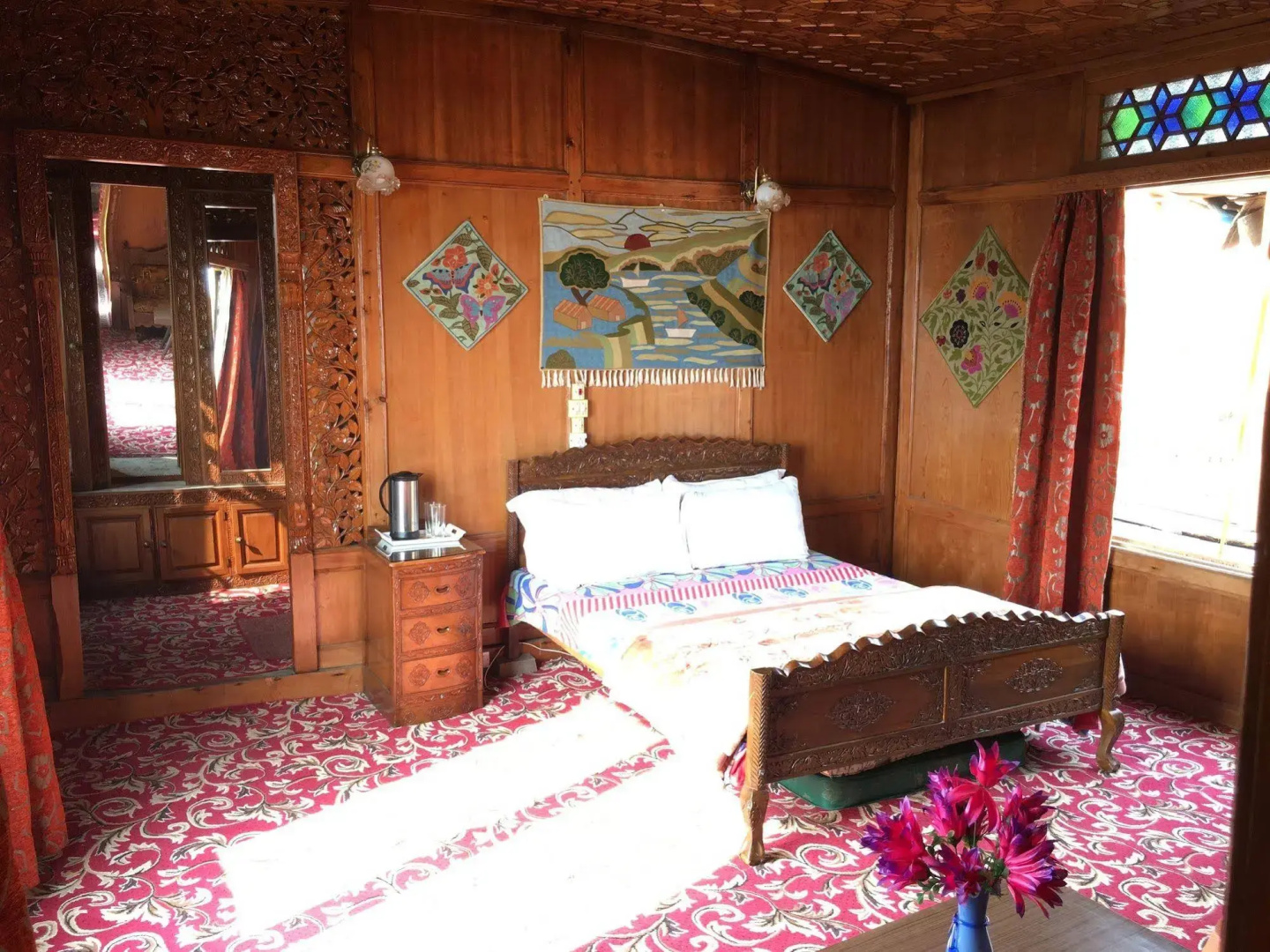 New Jacquline Heritage Houseboats Nigeen Lake