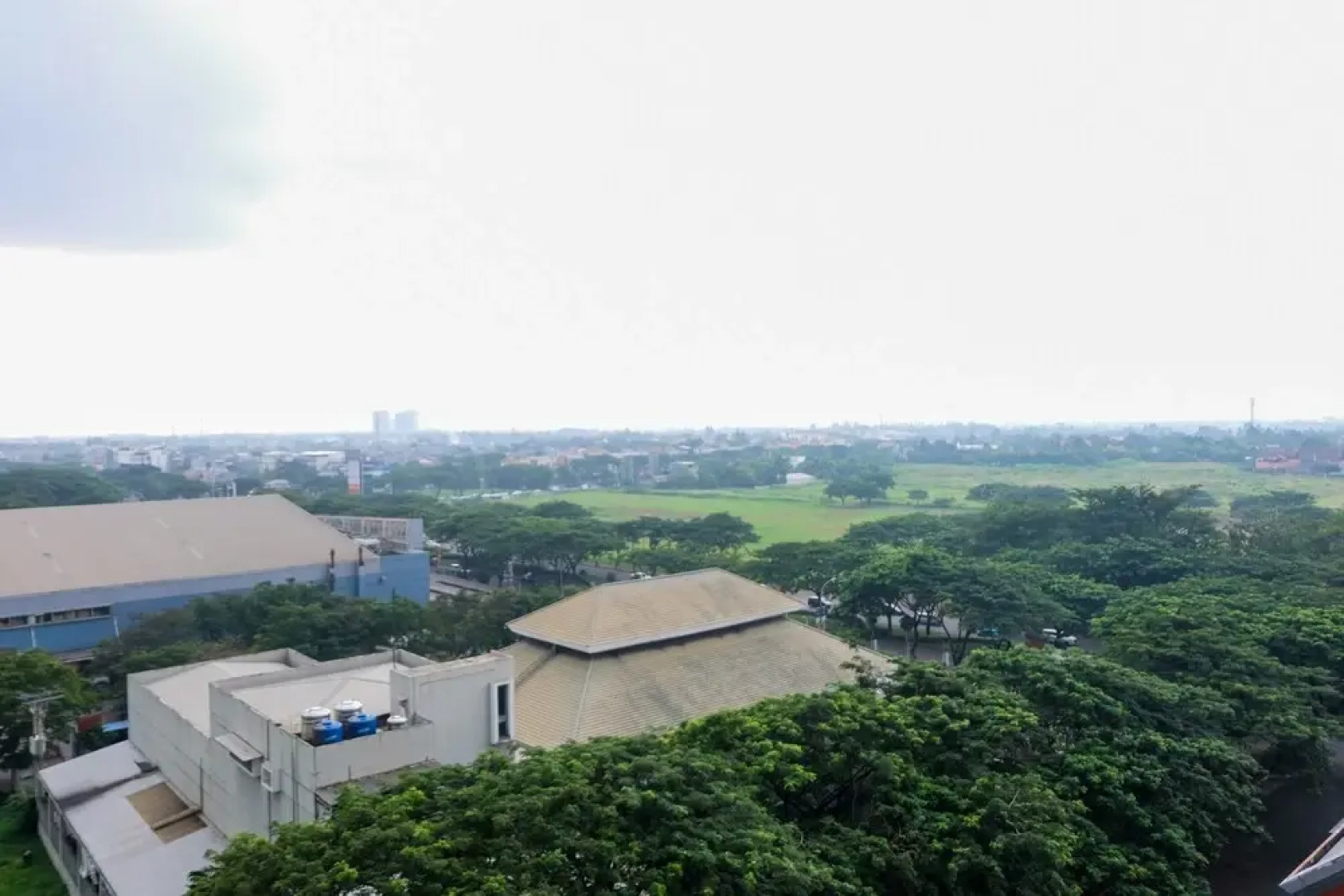 Minimalist Studio Tree Park Apartment near ICE BSD
