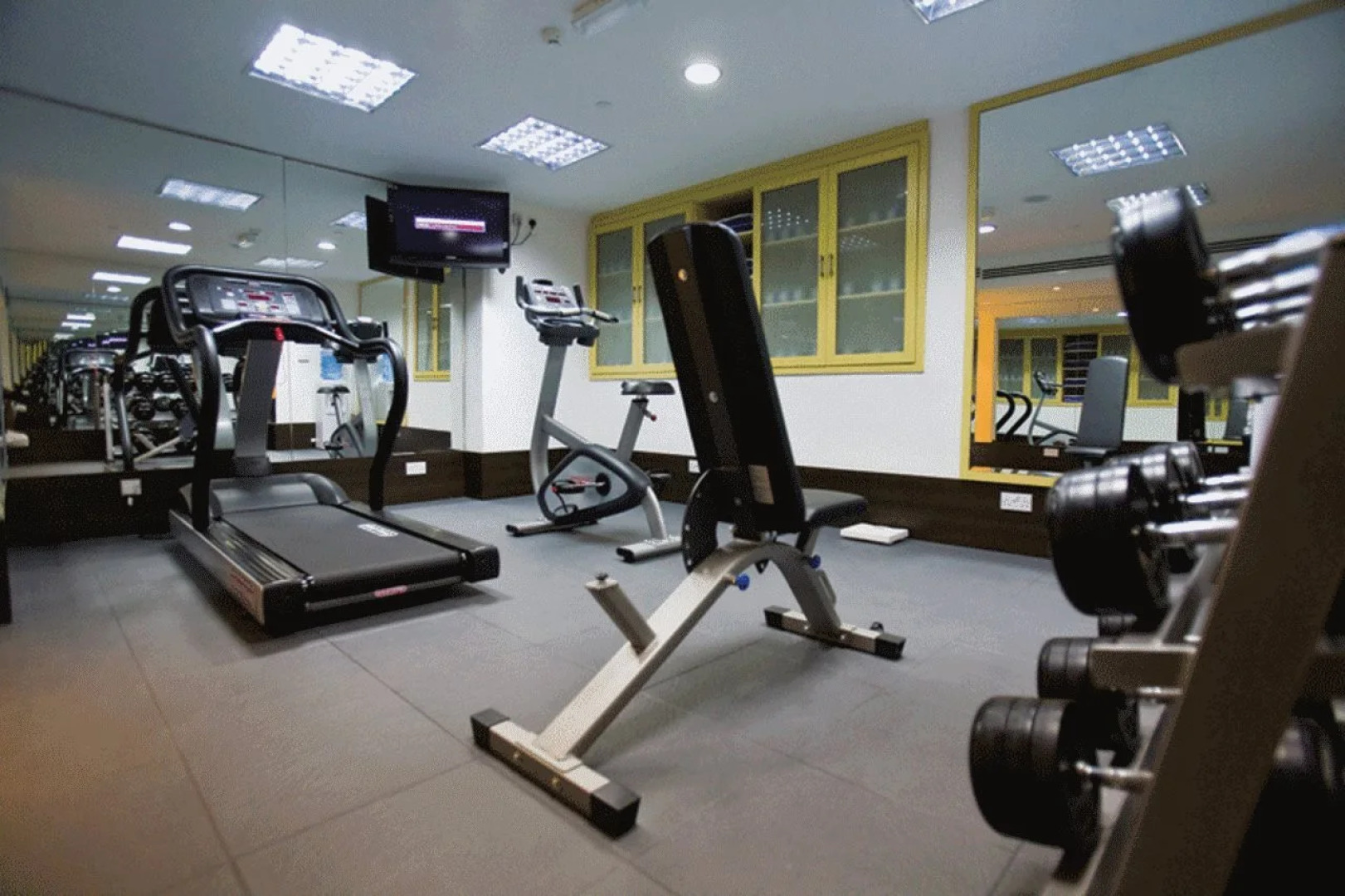 Phoenix Plaza Hotel Apartments