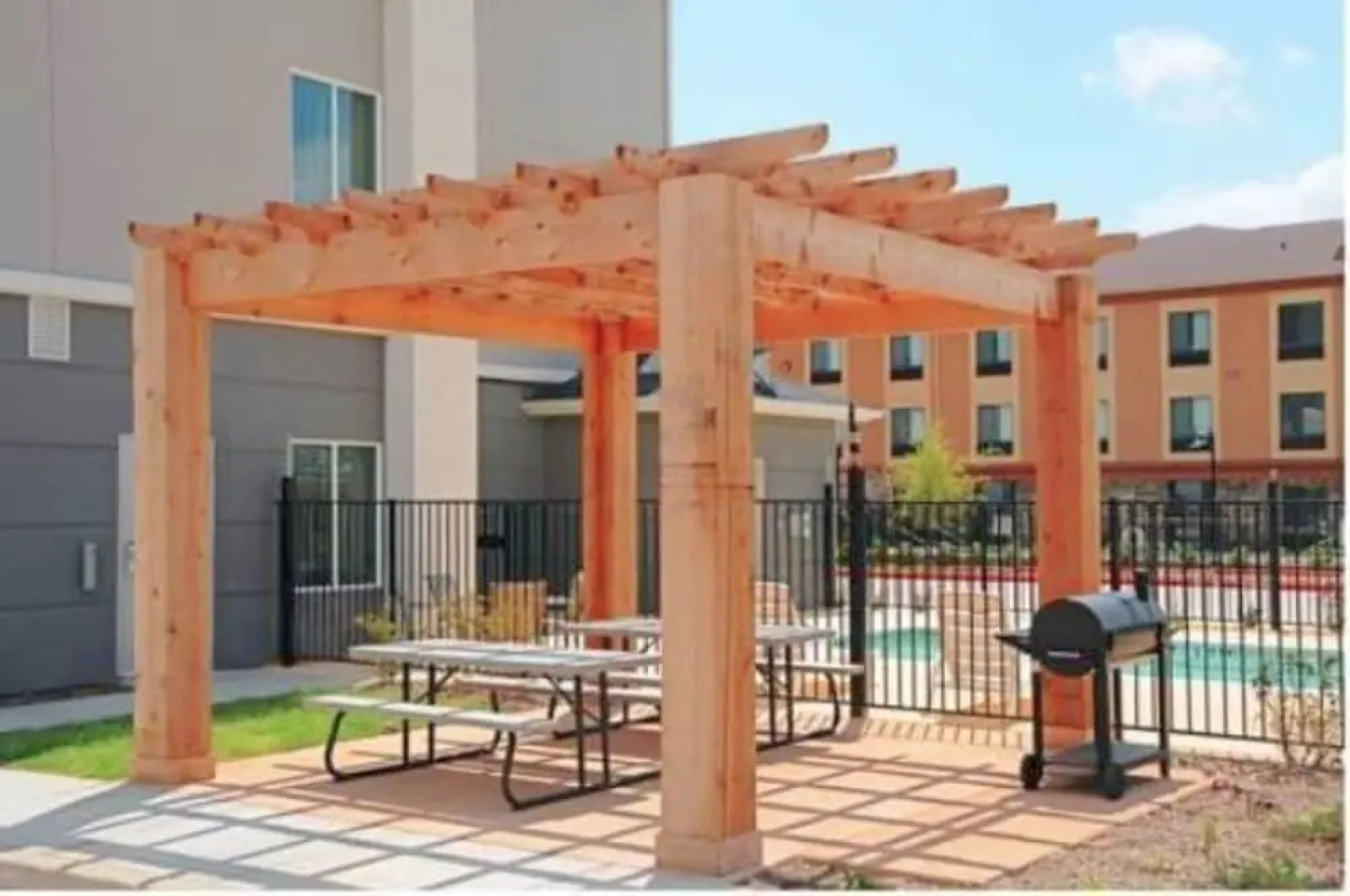 Days Inn & Suites Mineral Wells