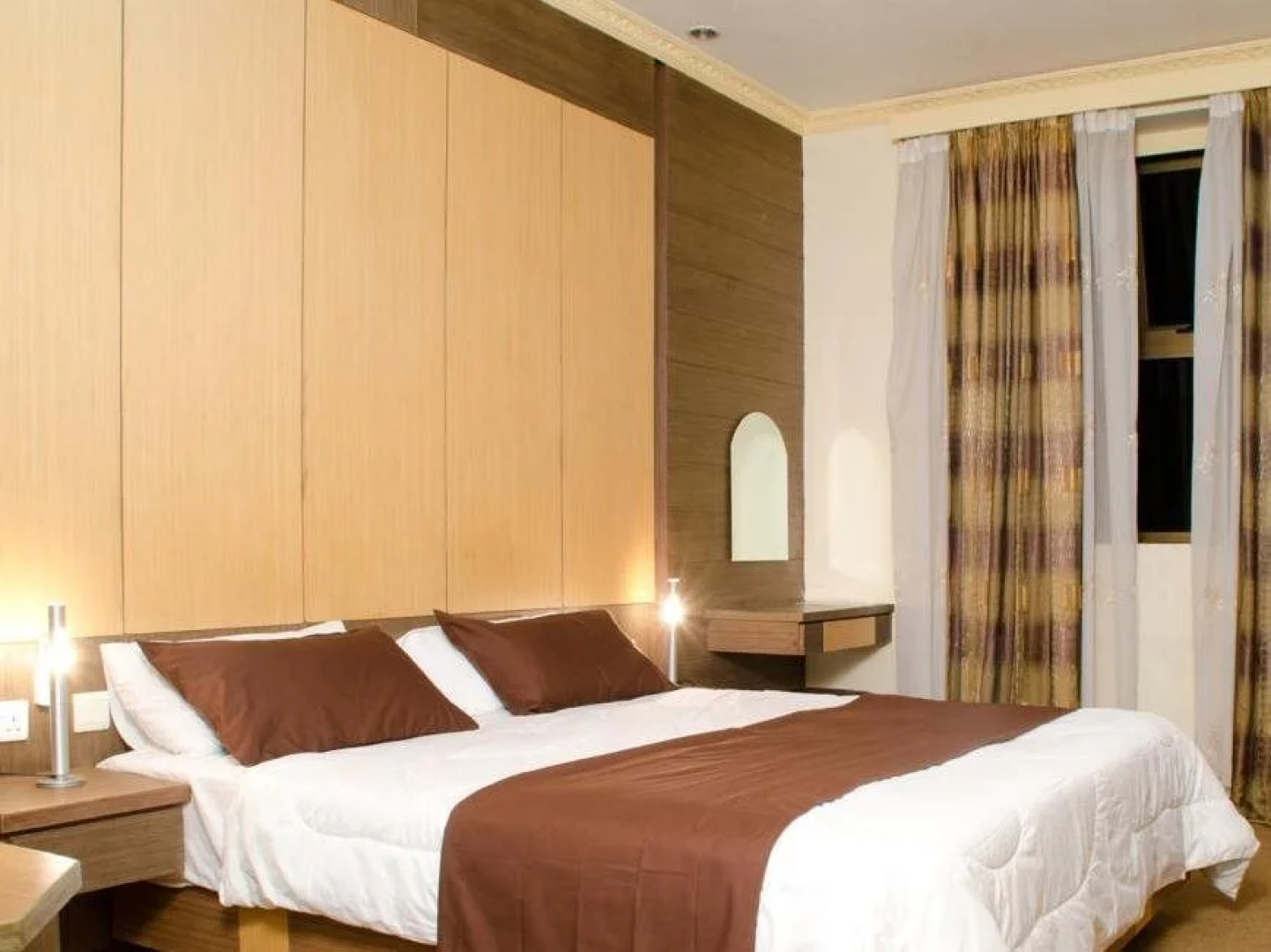 Gold Leaf Hotel