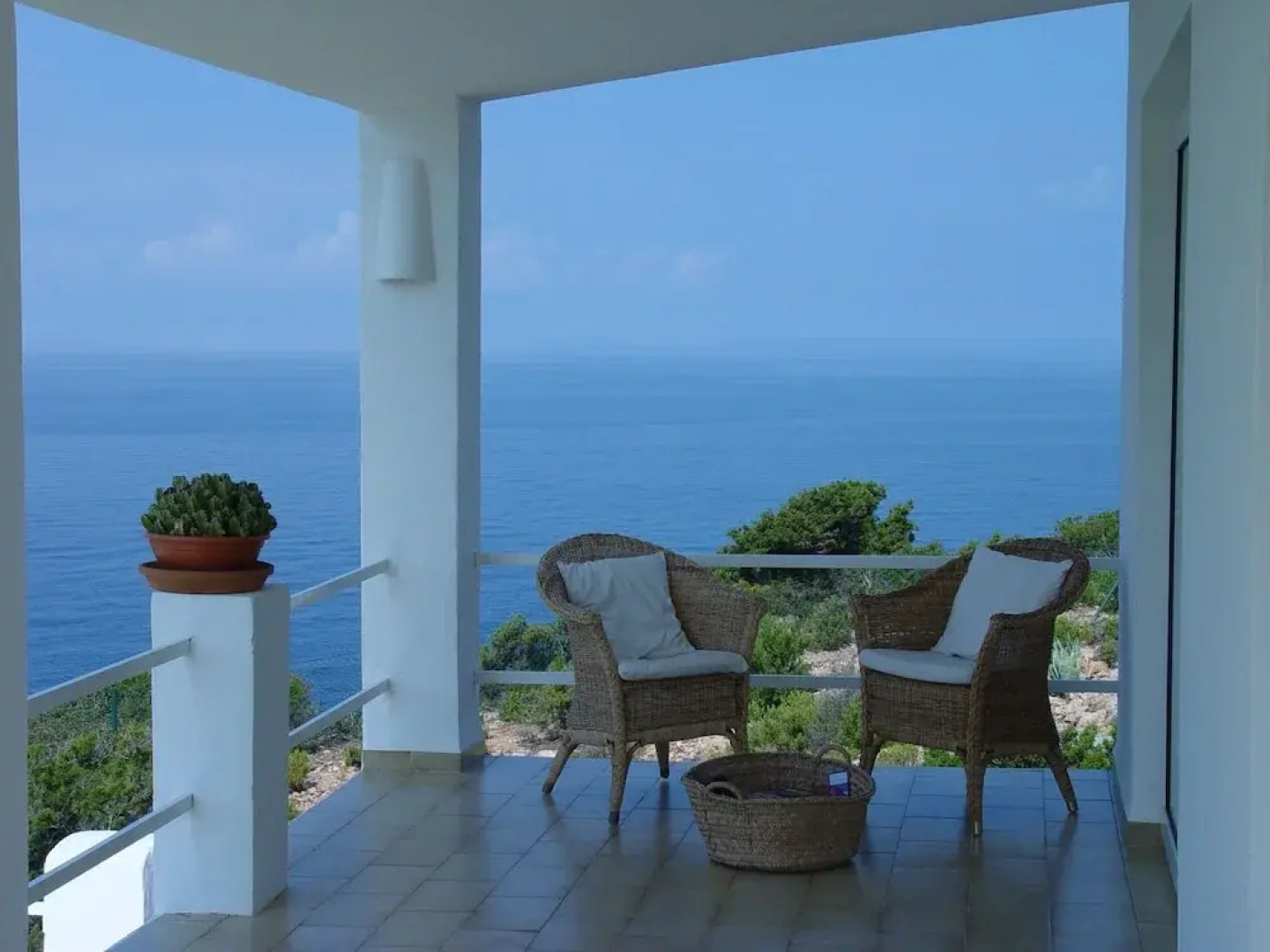 Comfortable Spanish Villa With Magical Views of Es Vedra