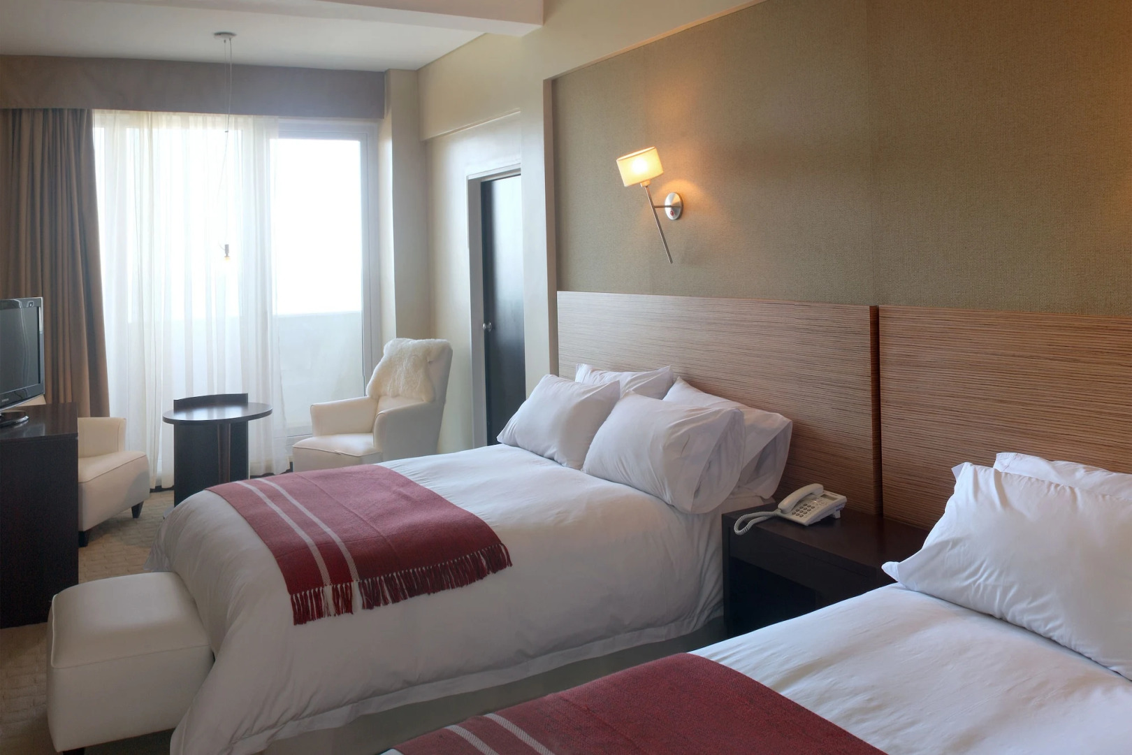 Rayentray Grand Hotel