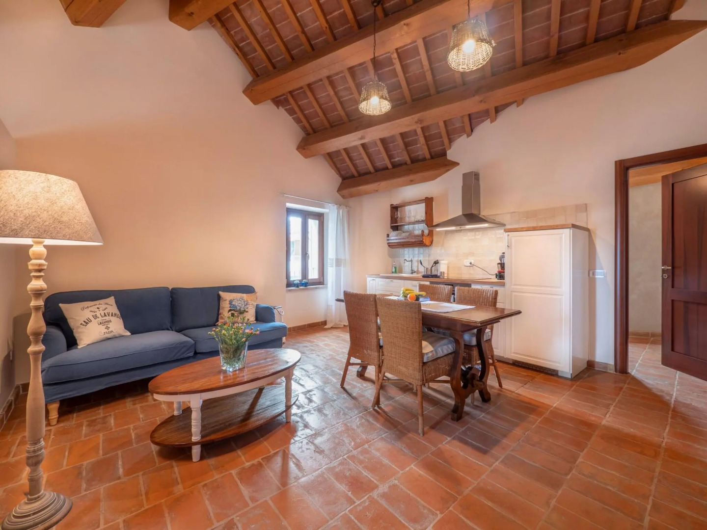 Heritage Holiday Home in Mombaroccio with Garden