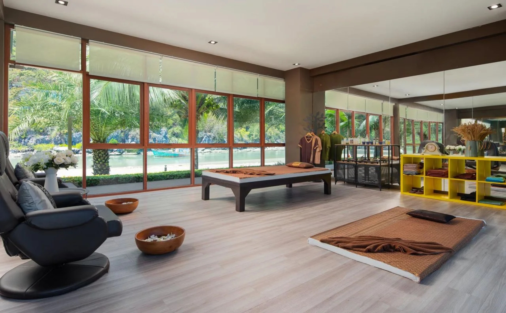 La Isla Pranburi Beach Resort