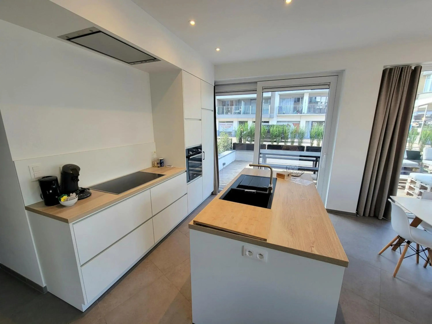 Family apartment on the ground floor with terrace - Panne A Côte