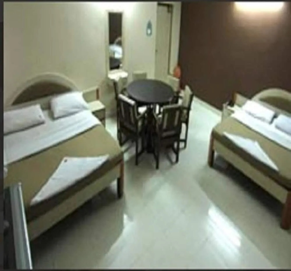 Hotel Pancharatna Paradise