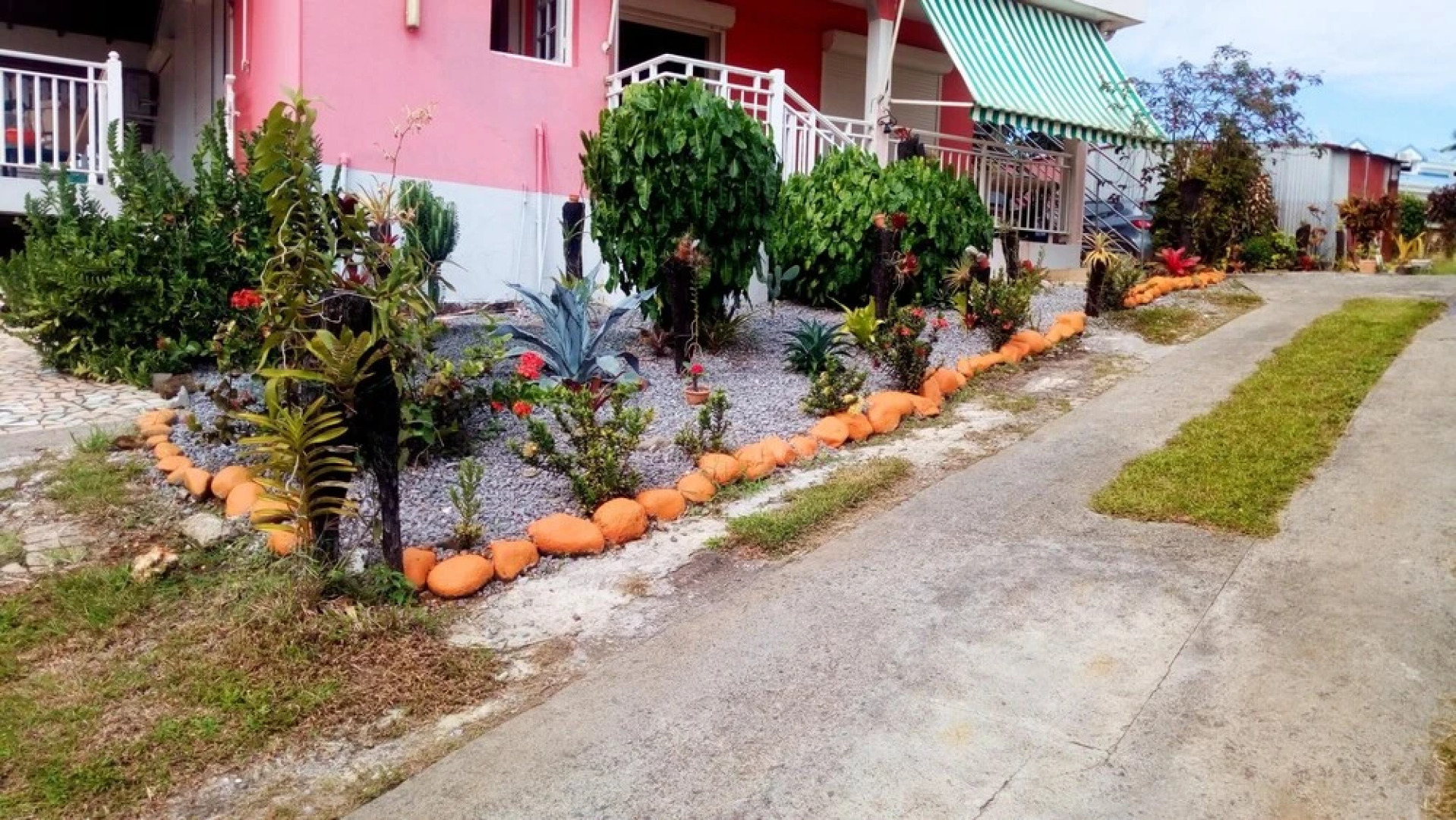 Apartment With 2 Bedrooms in Goyave, With Wonderful sea View, Furnishe