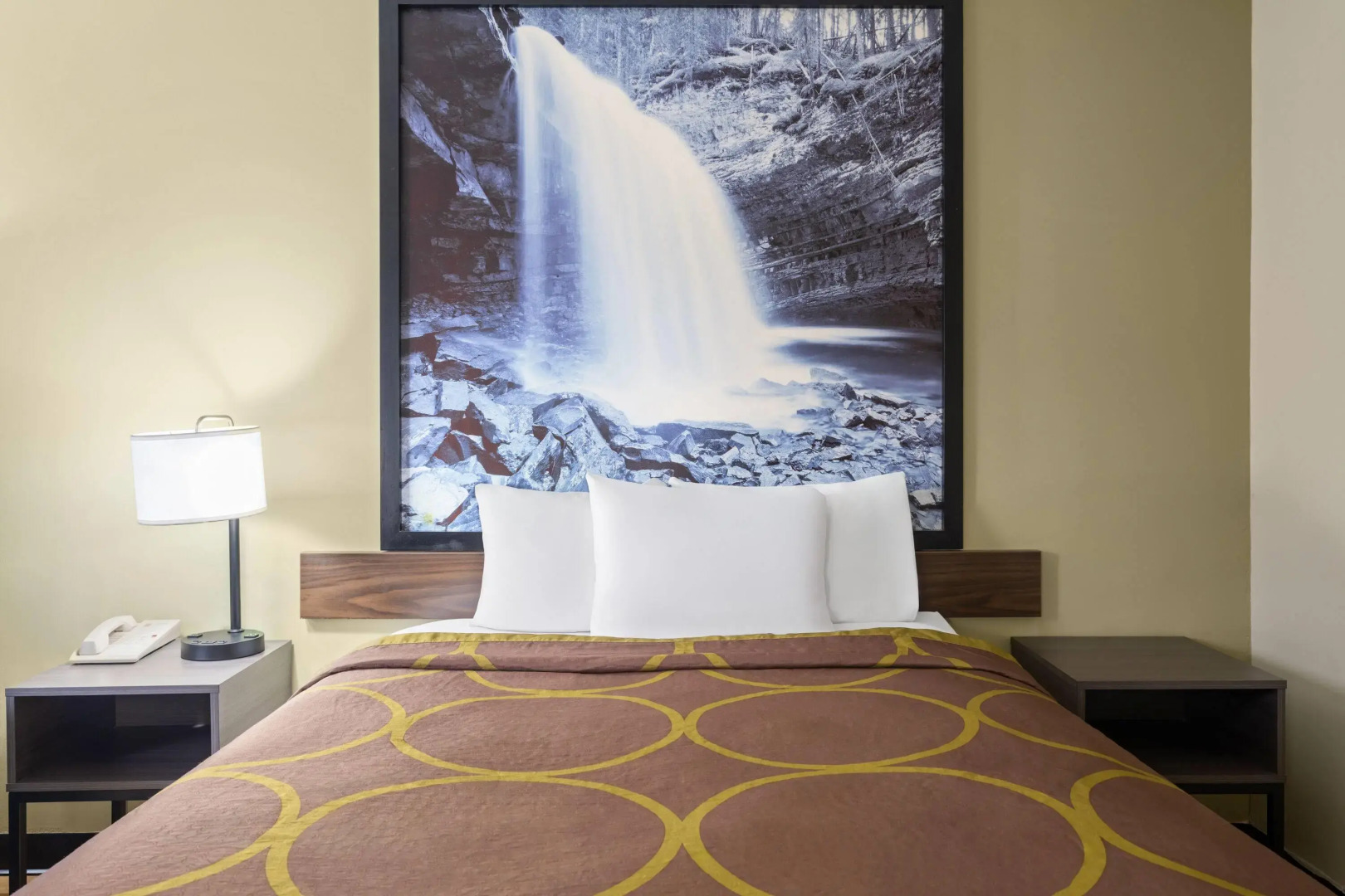 Super 8 by Wyndham Hagerstown I-70