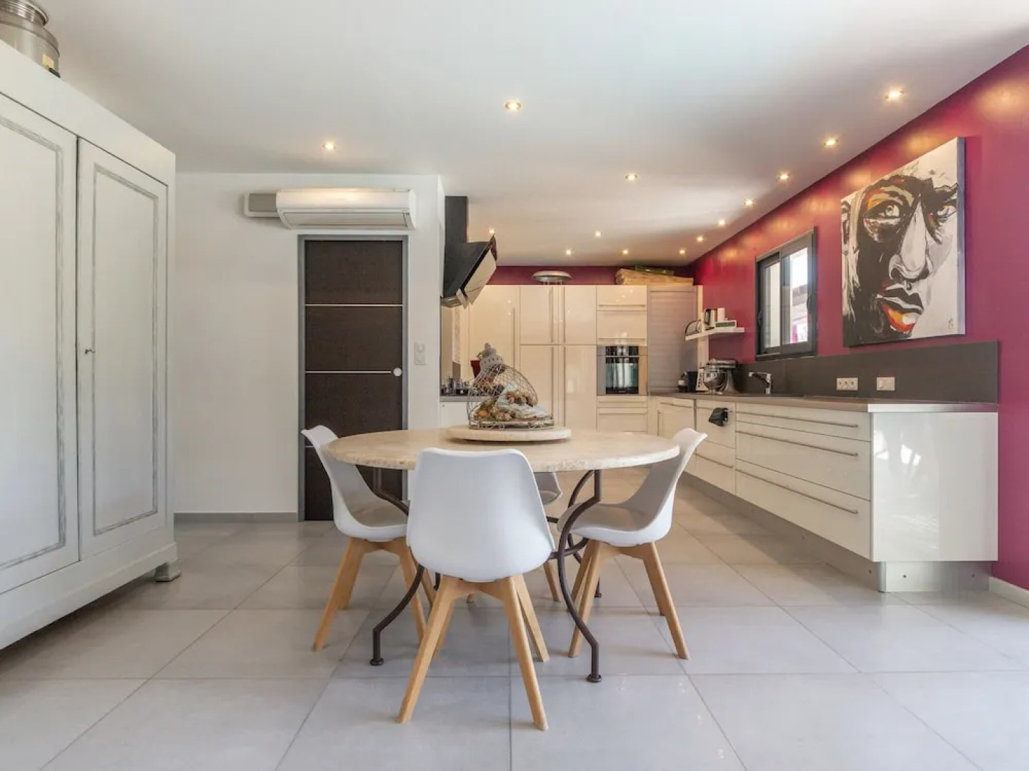 Serene Villa in Saint-Victor-la-Coste with Private Pool