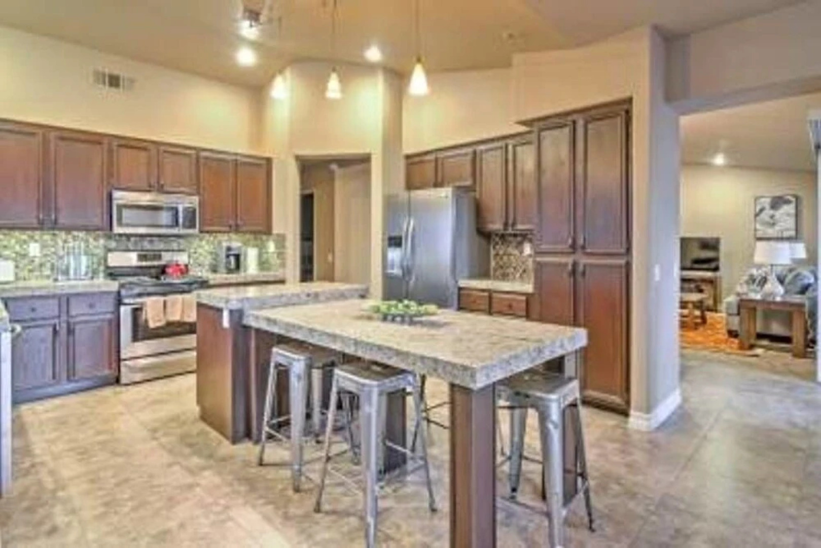 Updated 4BR Home in Palm Desert