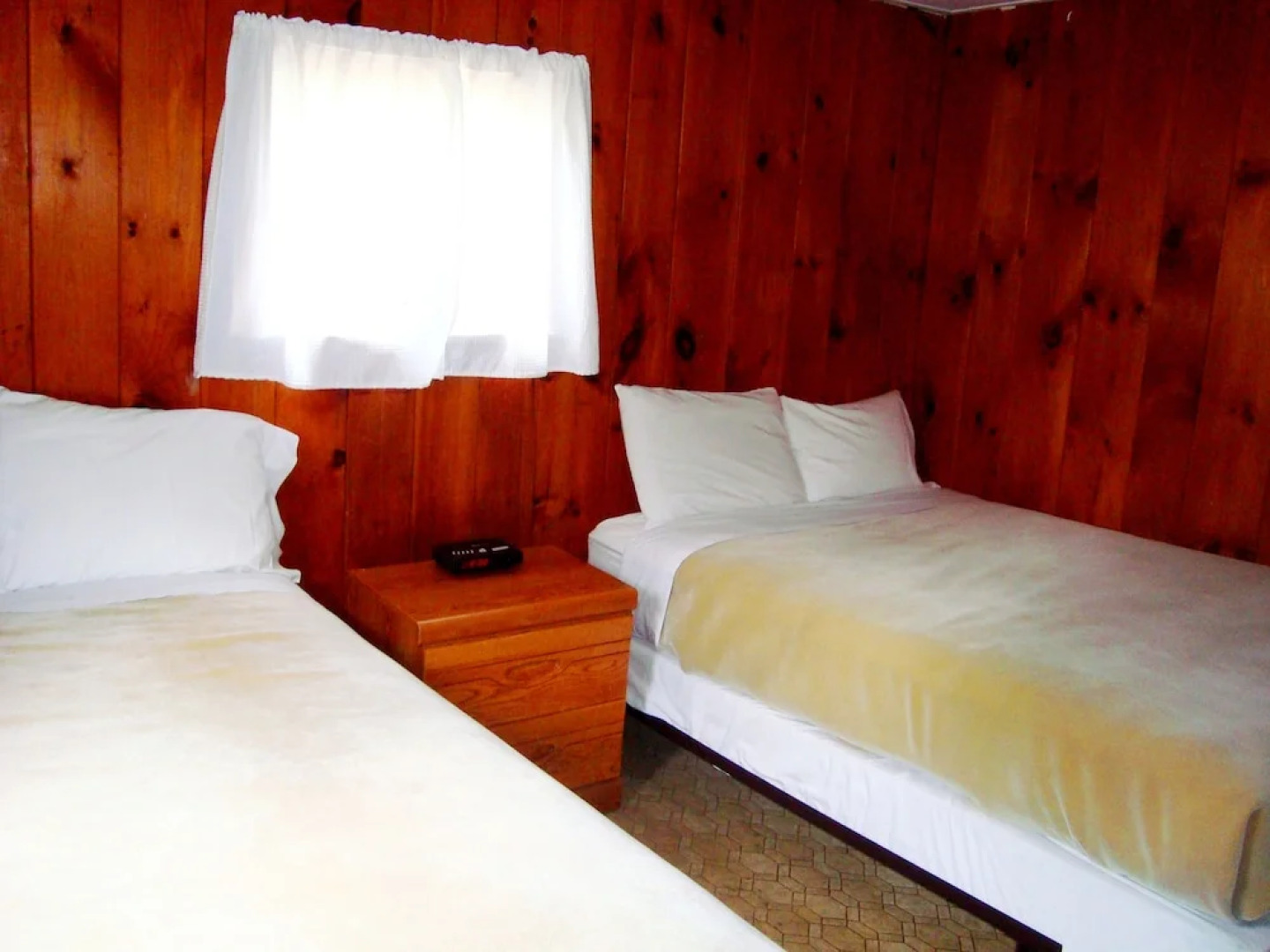 Anchorage at the Lake