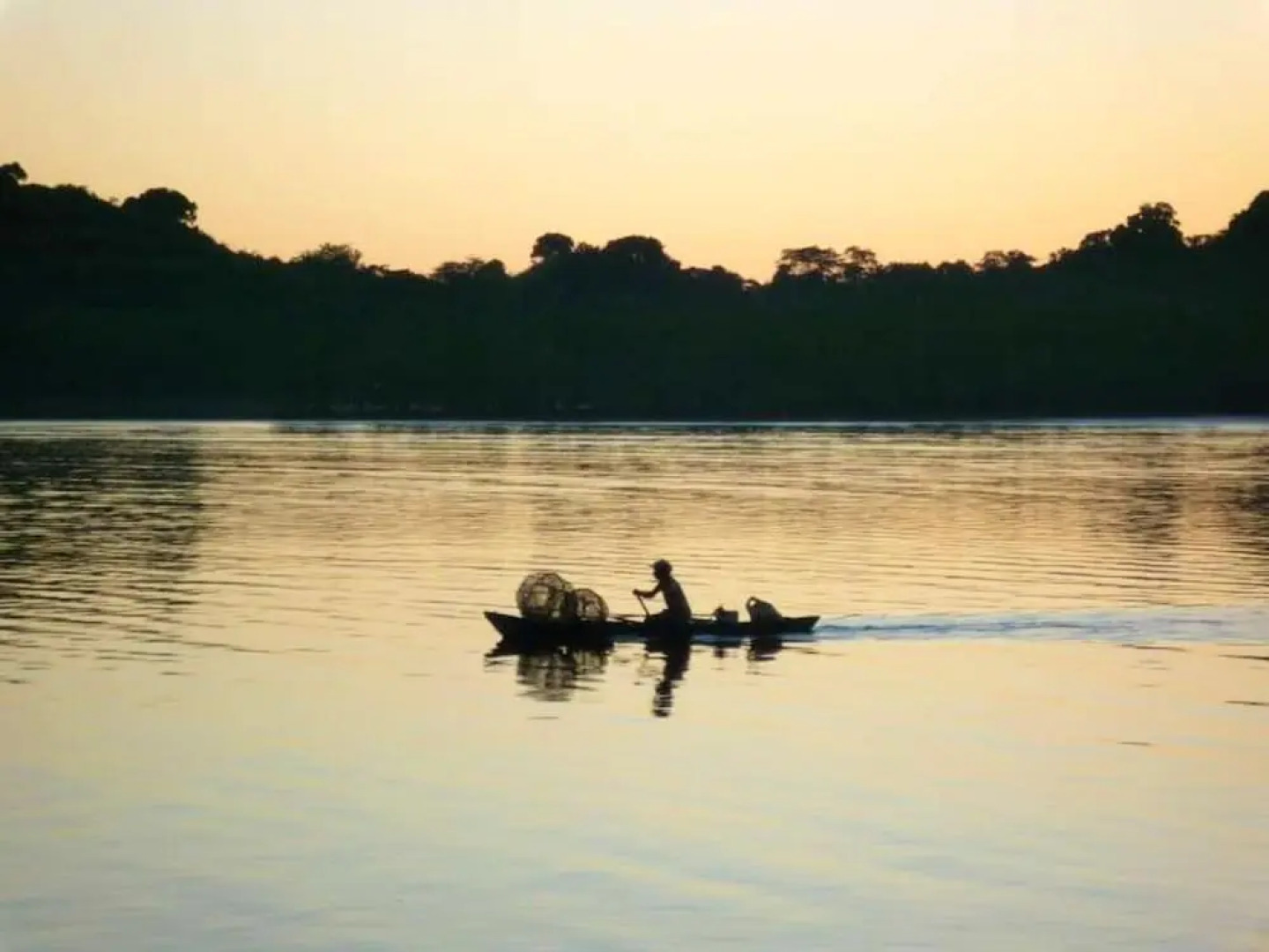 Bungalow With 2 Bedrooms in Andilana, With Wonderful sea View, Shared Pool and Enclosed Garden