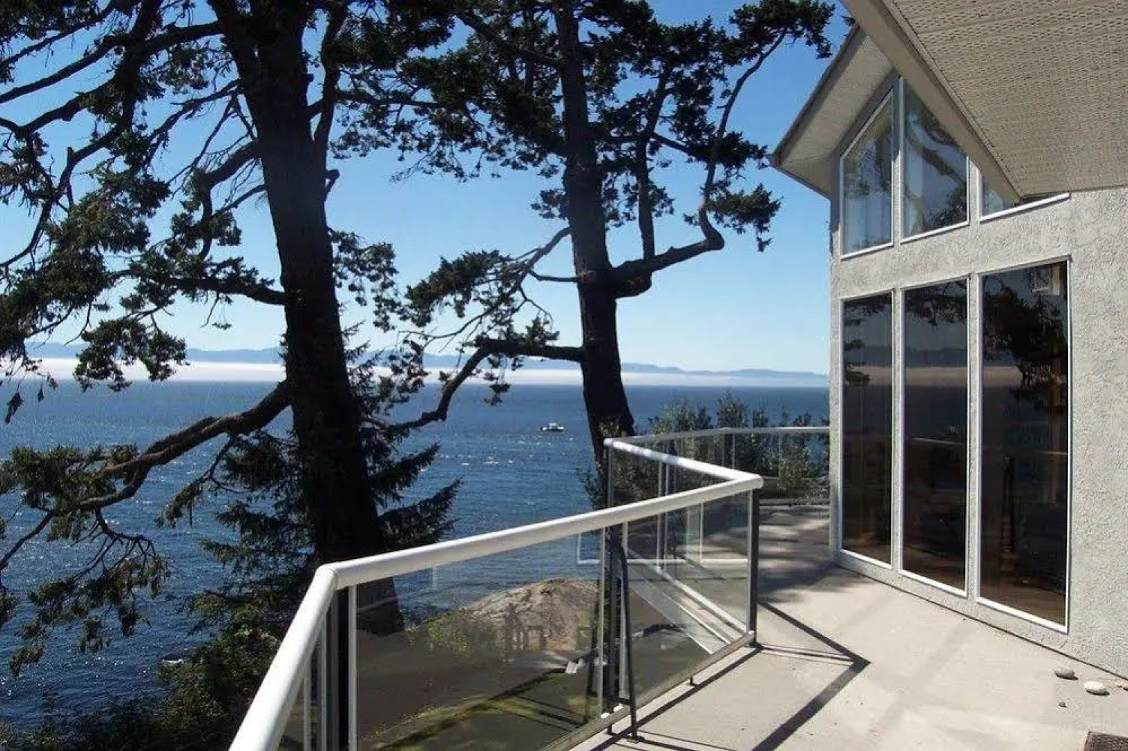 Otter Point House by BC Island Vacation Homes