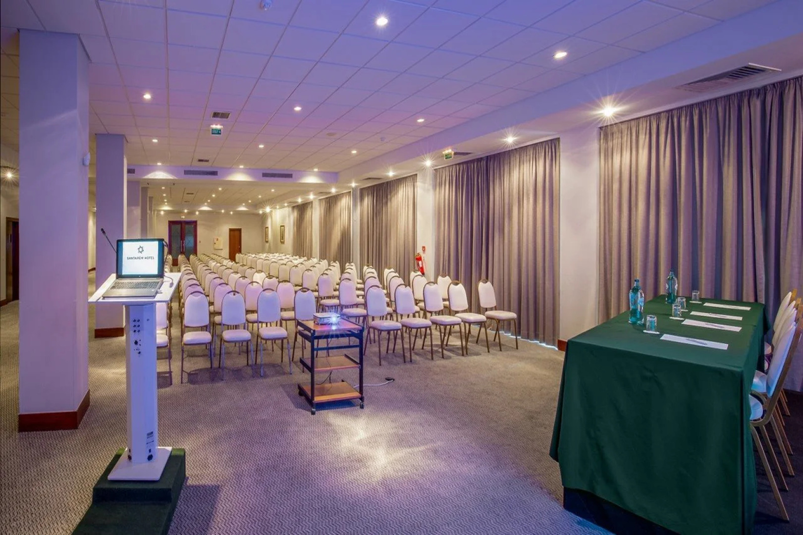 Отель Verdi Santarem