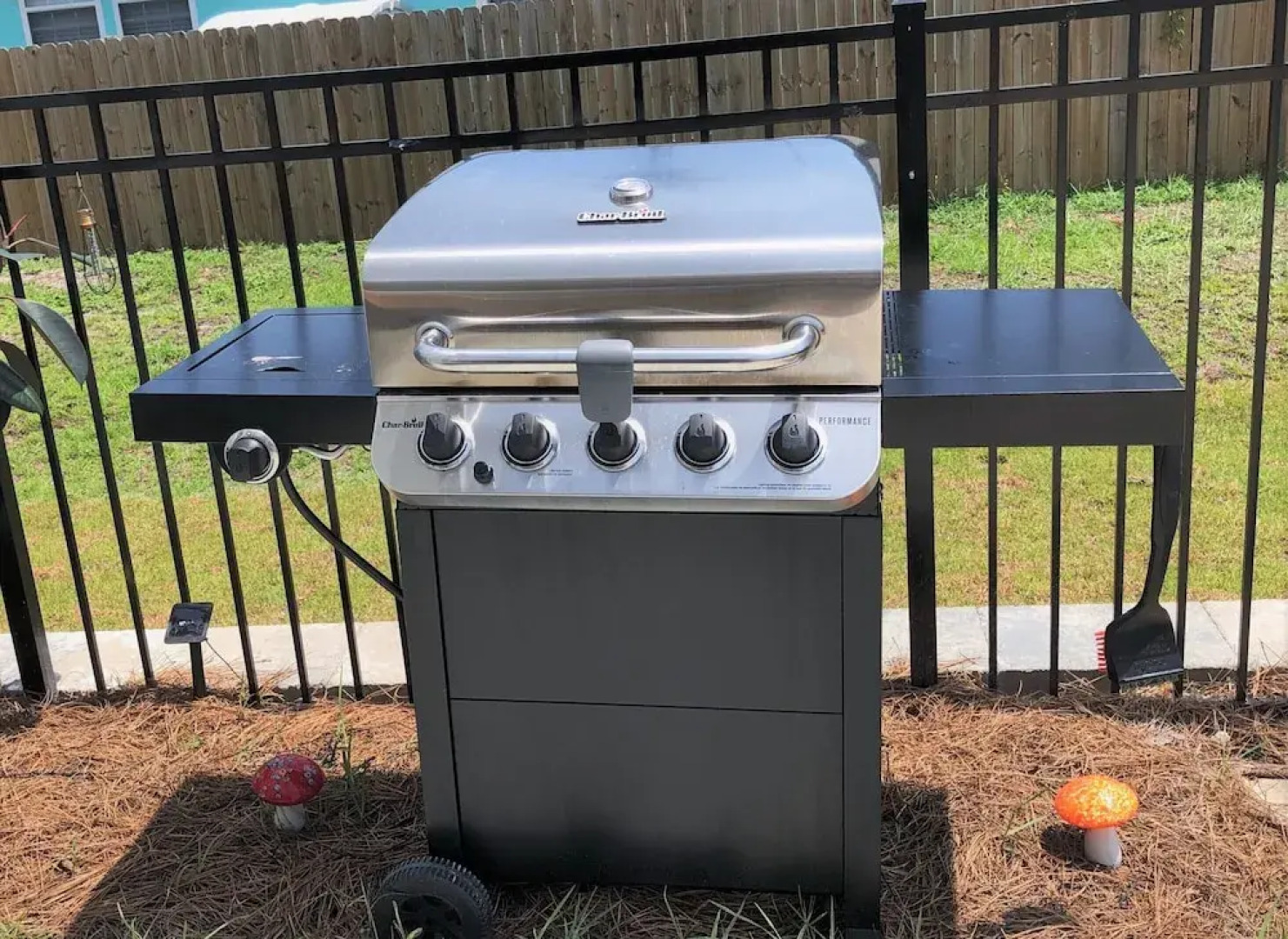 523 Lyndell Lane - My Misstress Too