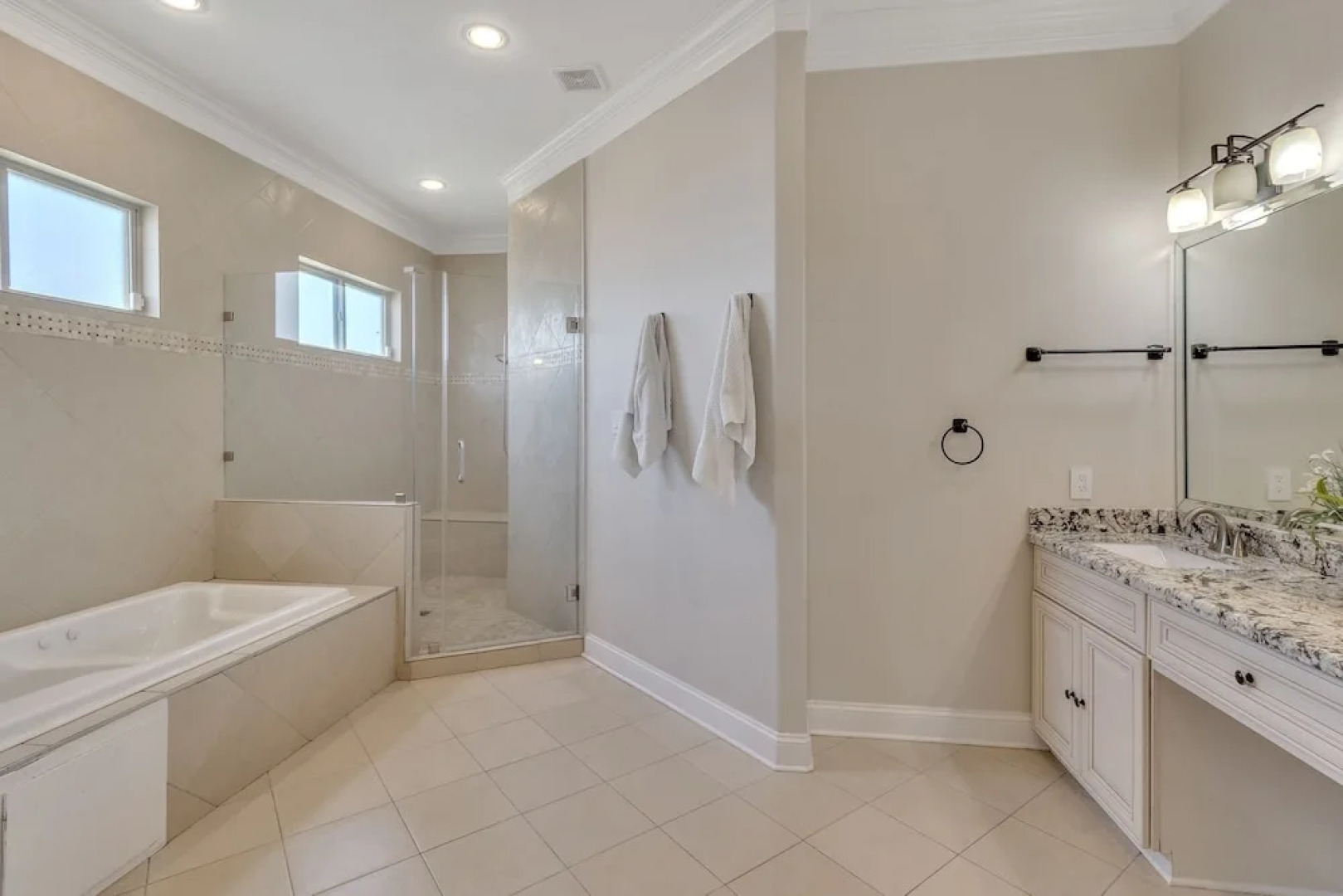 Charming 2 Story Retreat 2 Bedroom Home by RedAwning