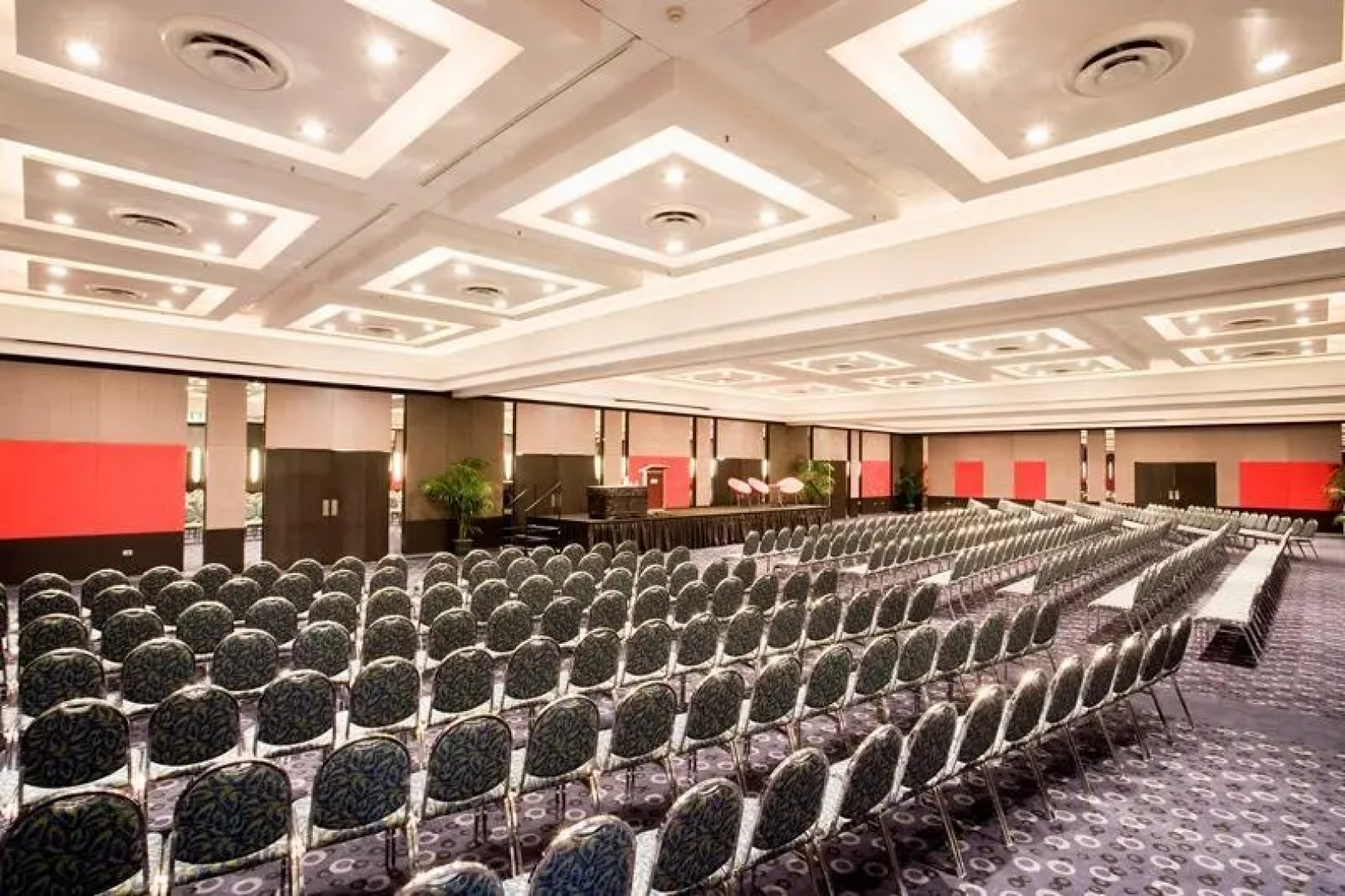 Mantra on View Hotel