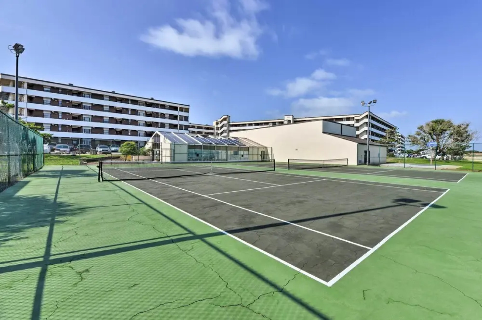 Summer Winds Resort Condo w/ Ocean Views!