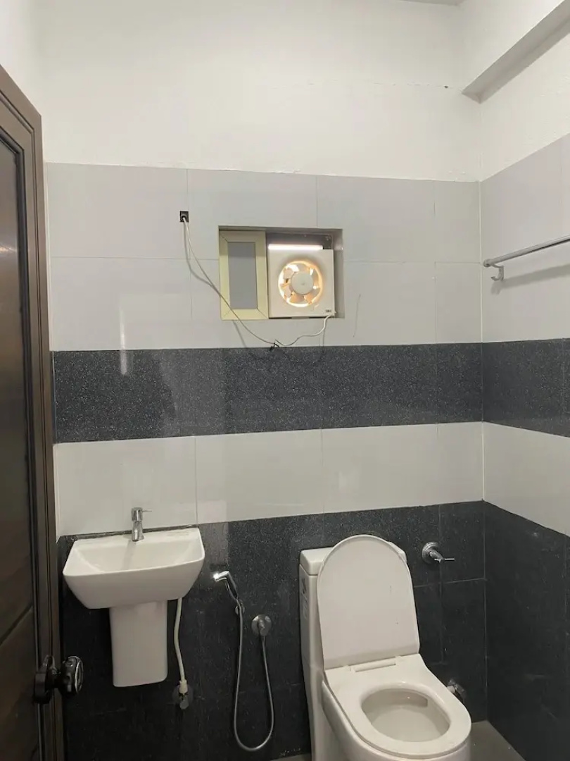 Attiri Apartments