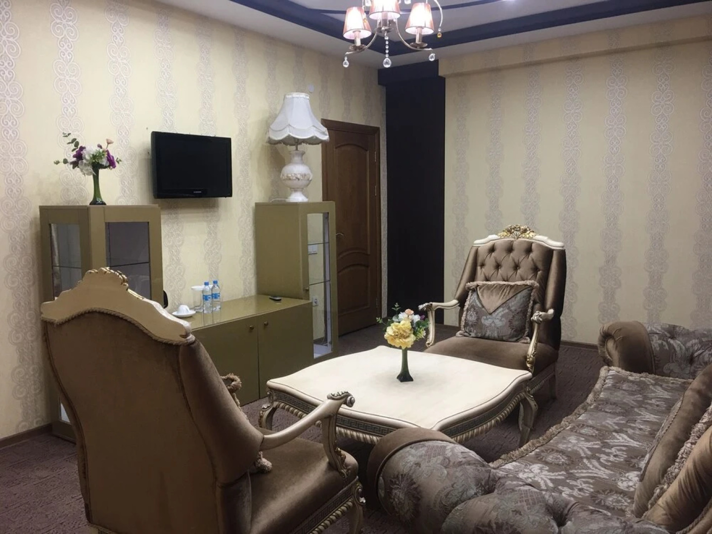 Turan Hotel On Mustafin 88