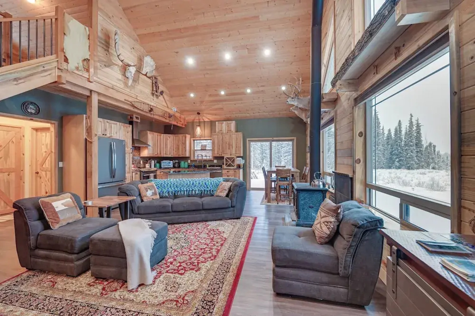 Custom Kasilof Cabin on 40 Private Acres