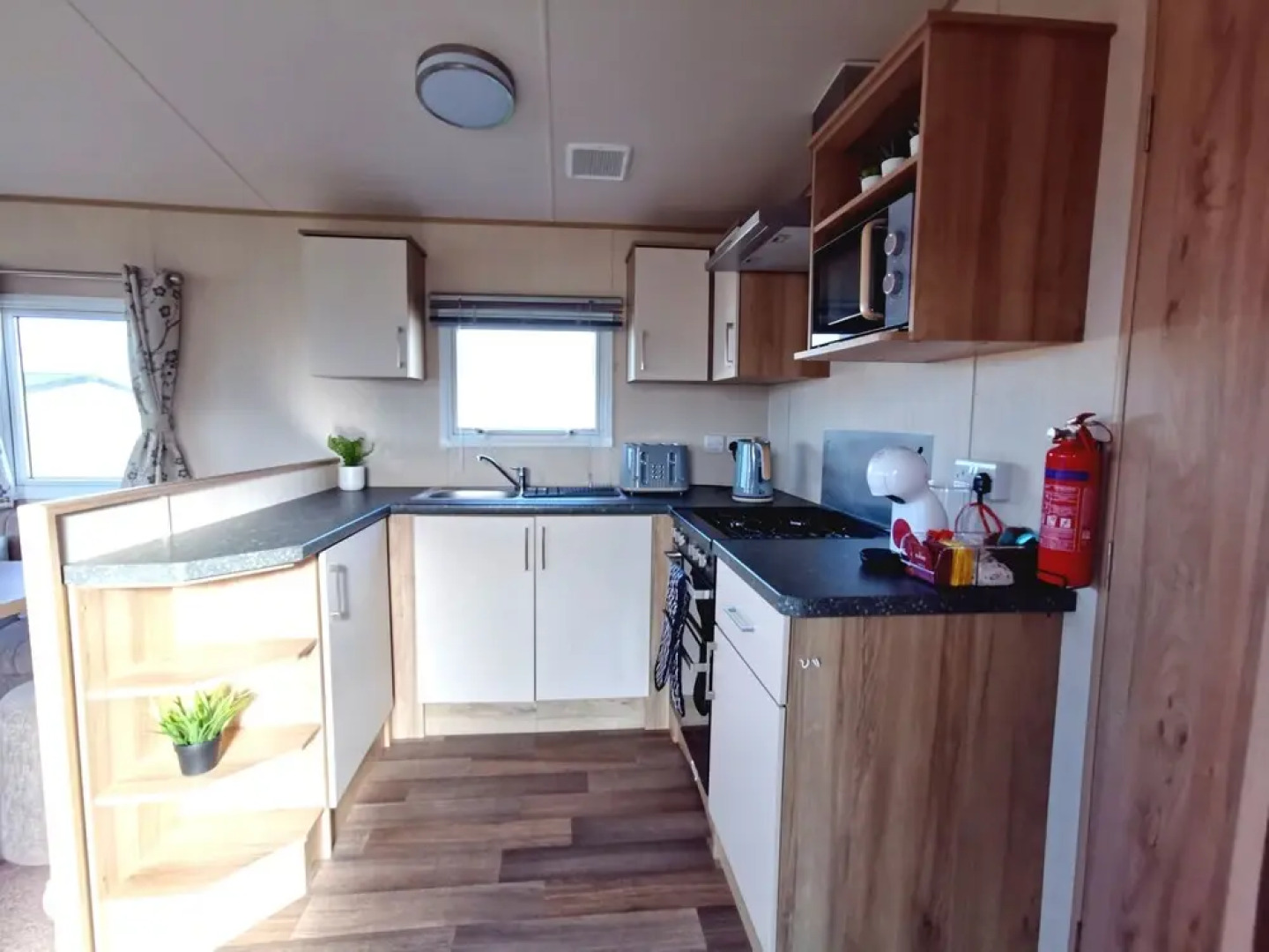 Snowdonia Sunbeach Holiday Sea and Mountain View