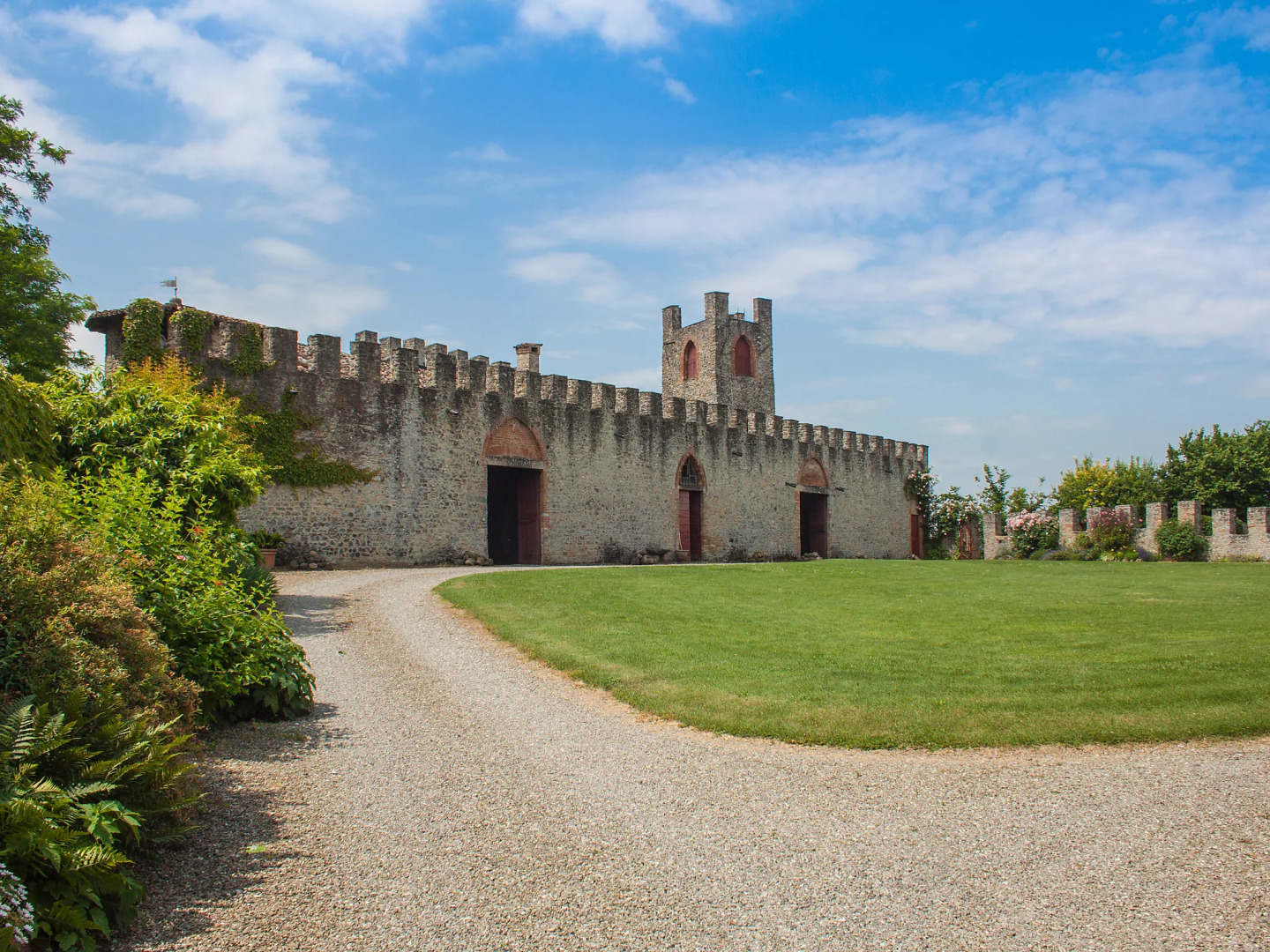Castello di Magnano