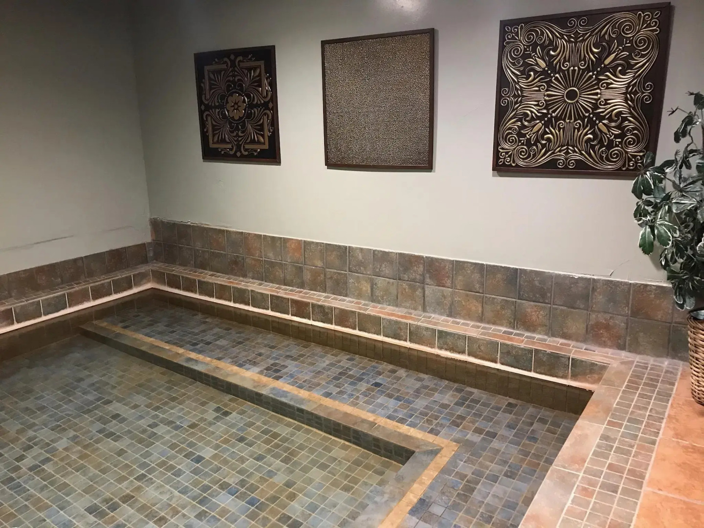 Riverside Hot Springs Inn & Spa - Adults Only