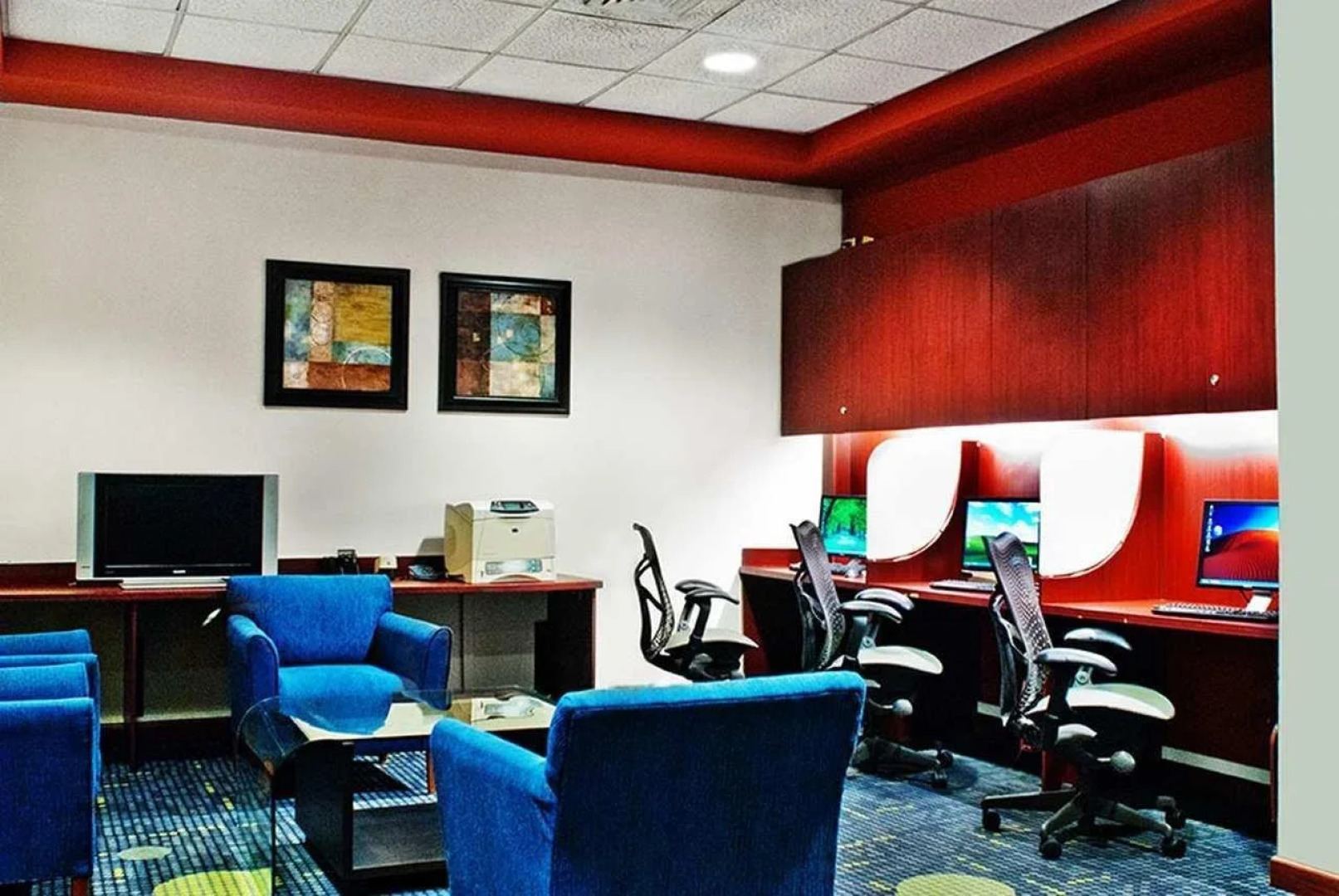 Krystal Urban Monterrey San Jerónimo