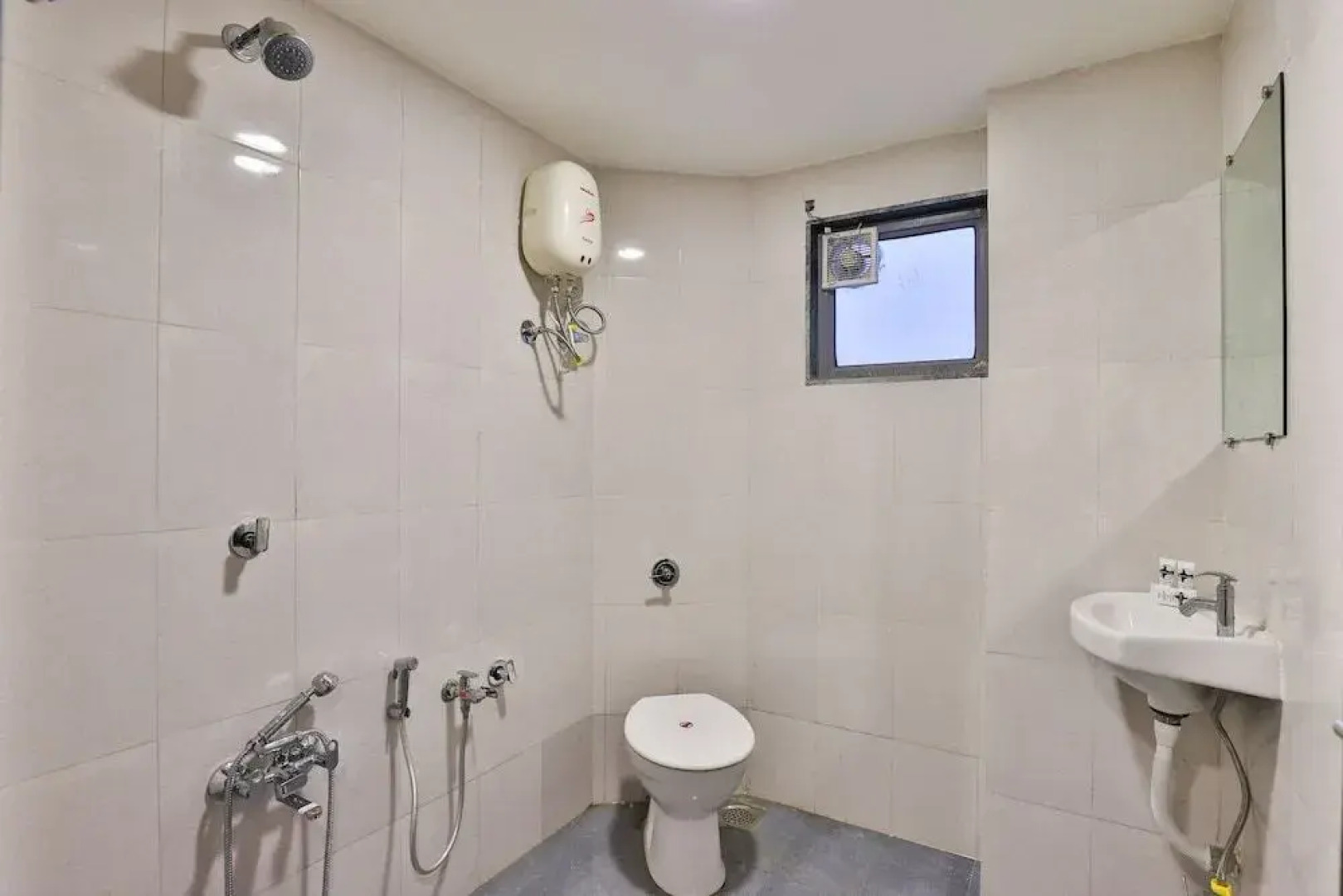 OYO 26578 Hotel Aashray