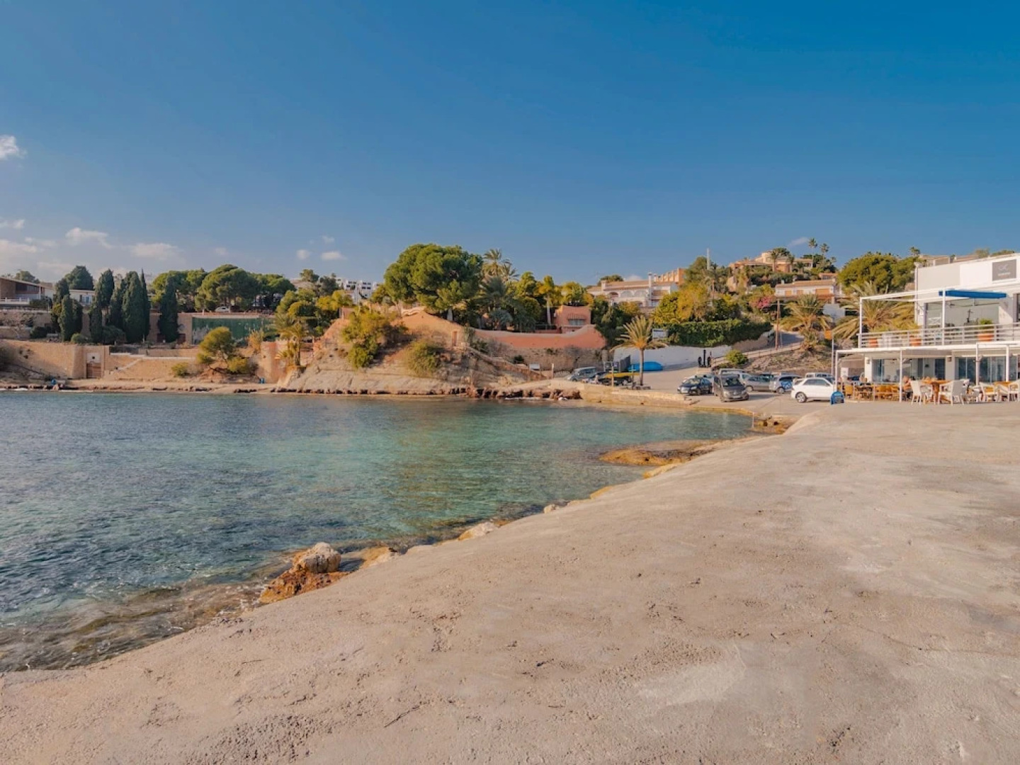 6-p Villa in the Right Place With an Amazing View, Swimming Pool and Terraces