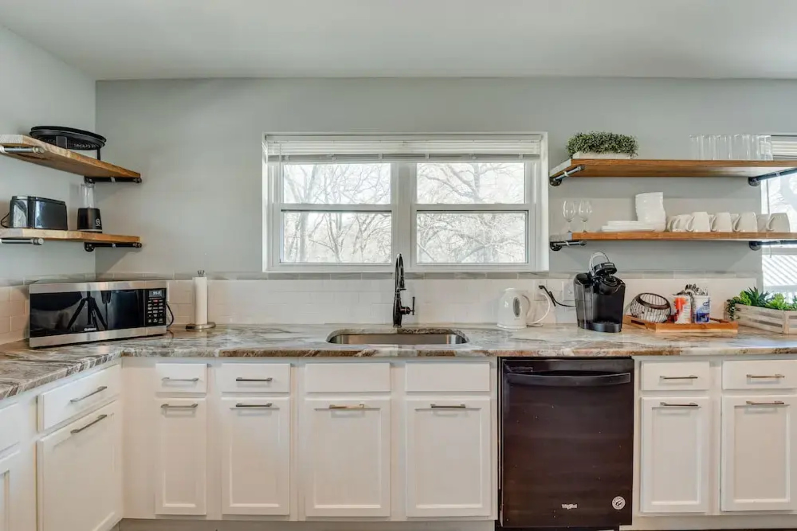 Modern Flower Mound Home < 2 Mi to River Walk