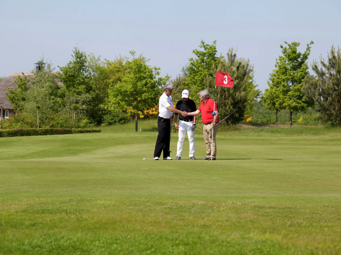 Thatched Villa With Dishwasher Near Appelscha
