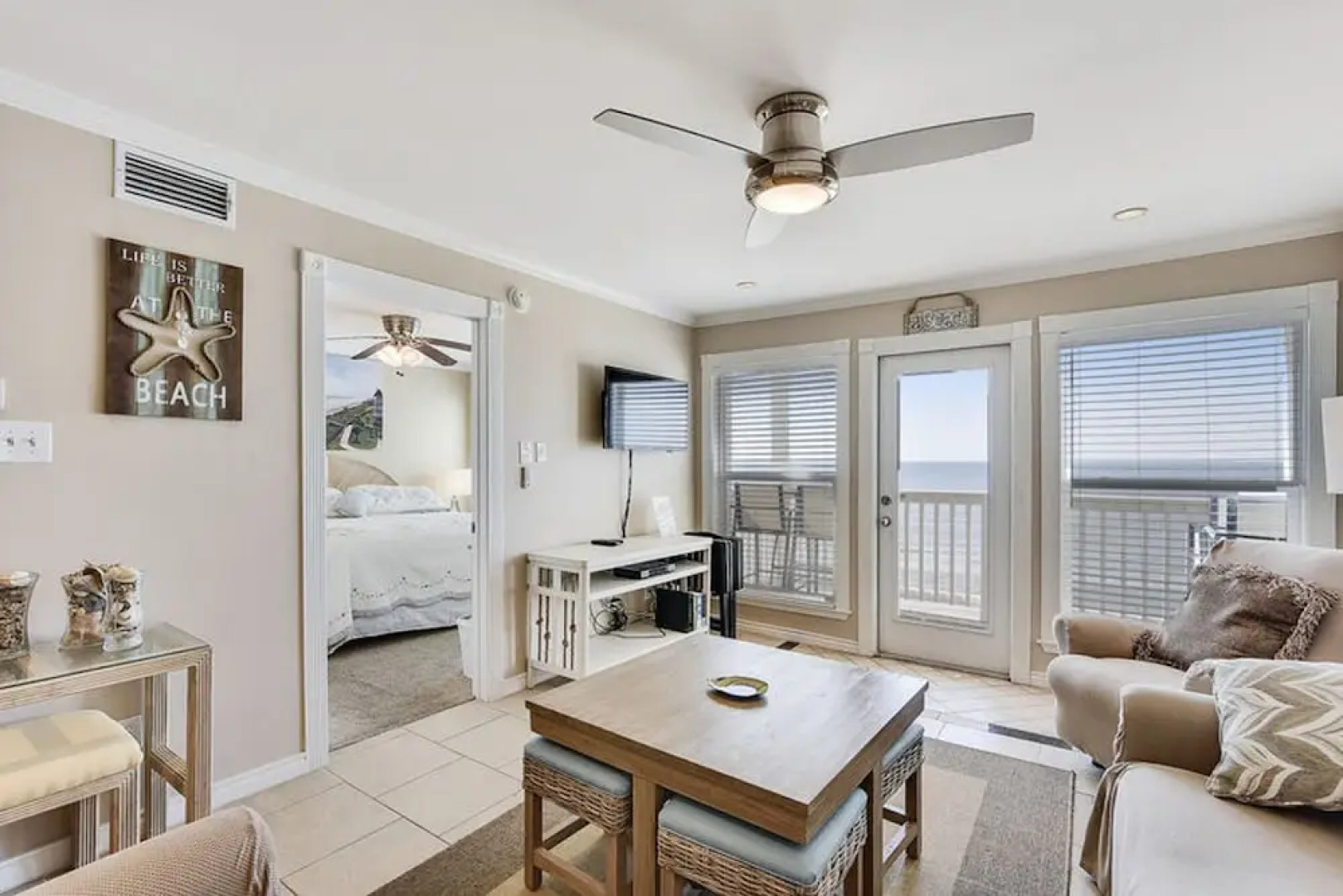 Seascape 2313 Hotel Room