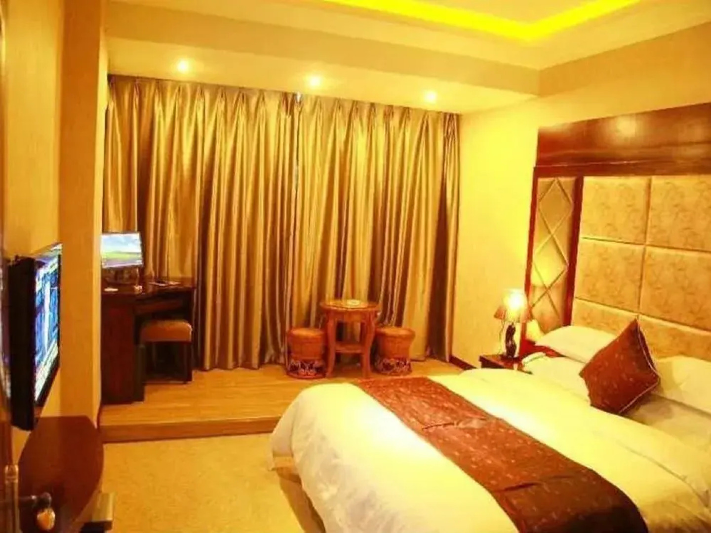 Xiangming Holiday Inn