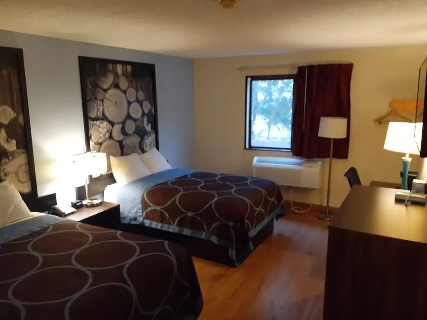 Super 8 by Wyndham Farmville